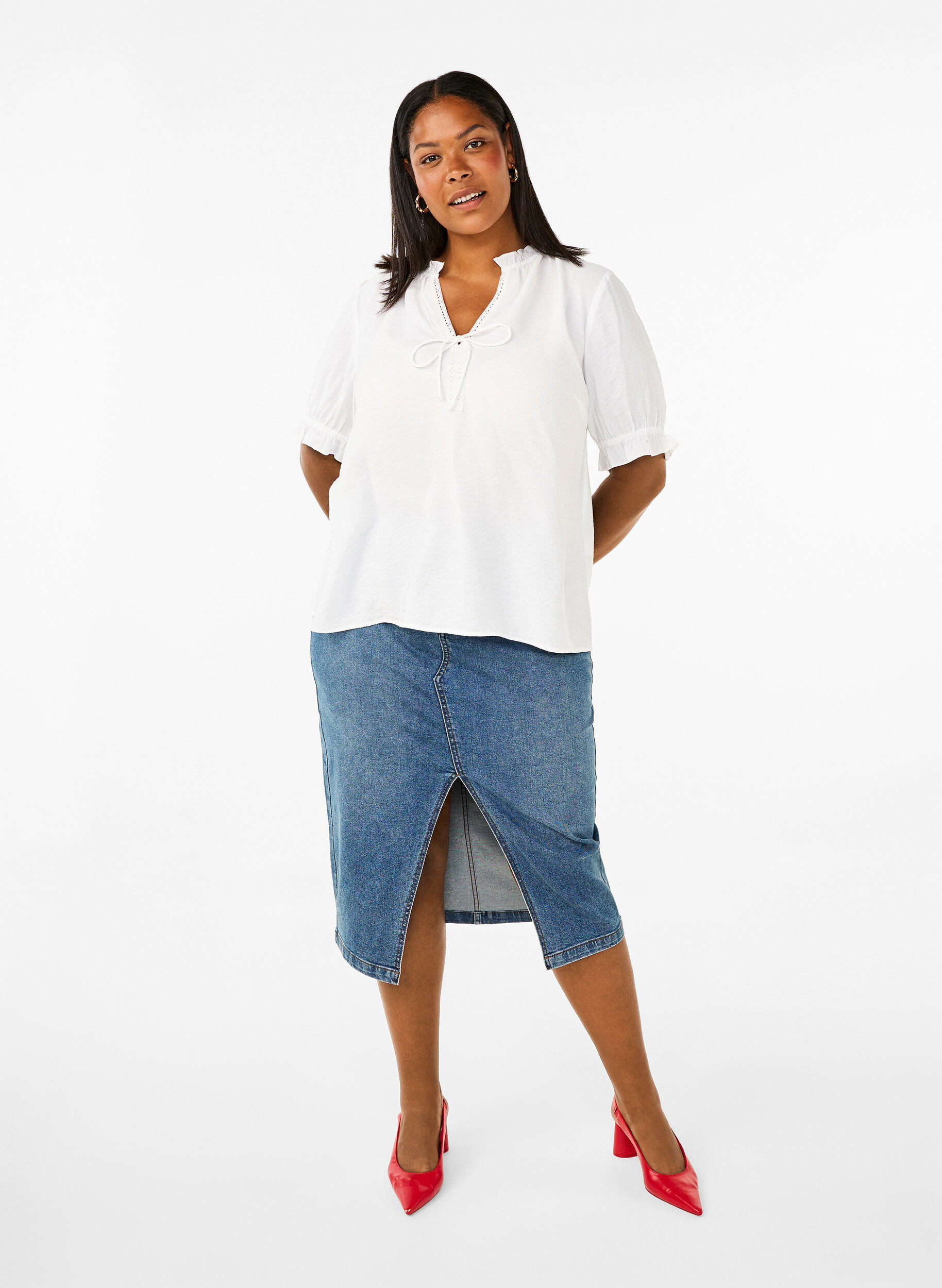 ZizziKurzarmbluse aus Viskose mit R&uuml;schendetails, Bright White, Model image number 3