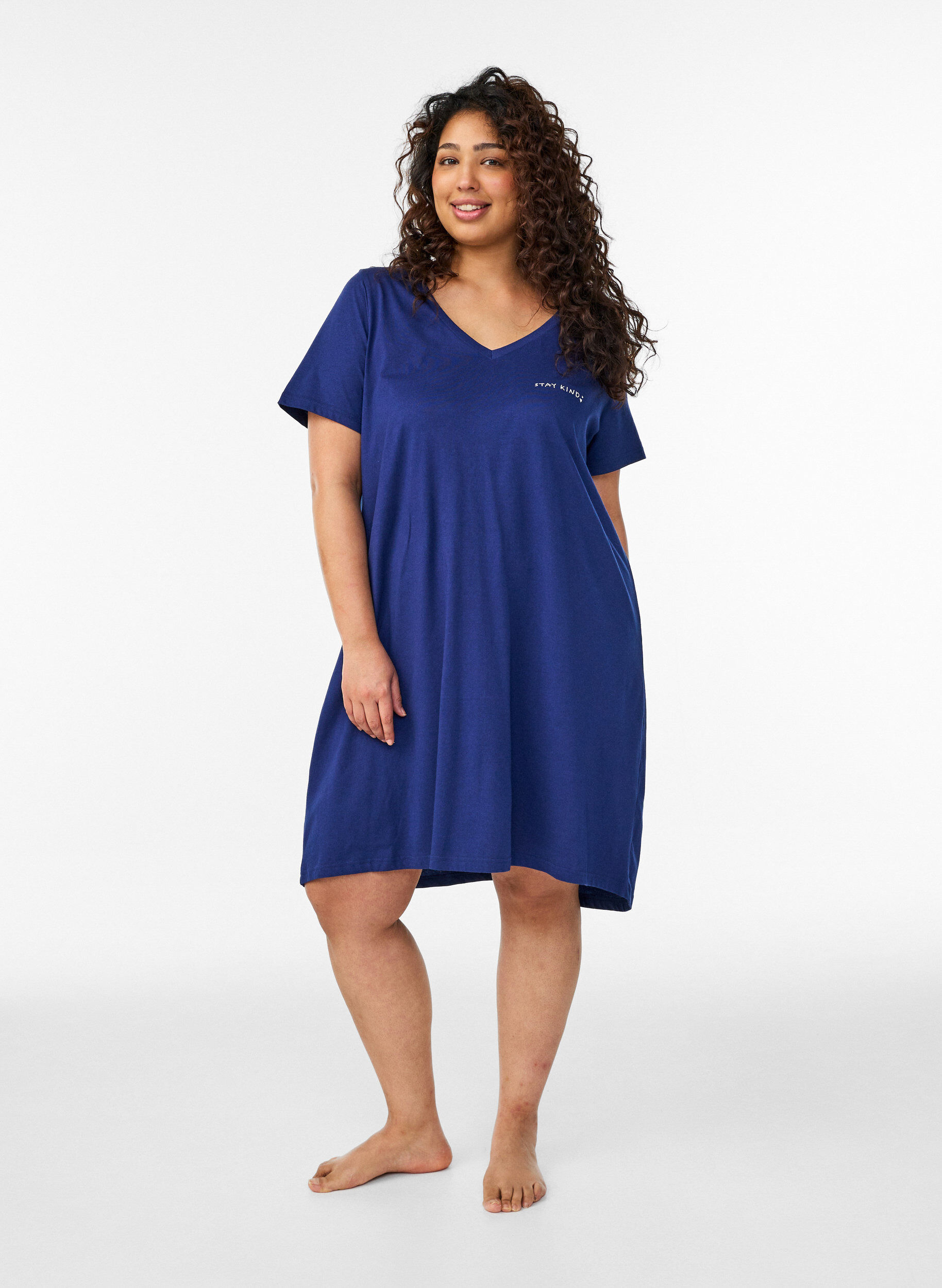 ZizziOrganische Baumwoll-Nachthemd mit V-Ausschnitt, Blau, Model image number 1