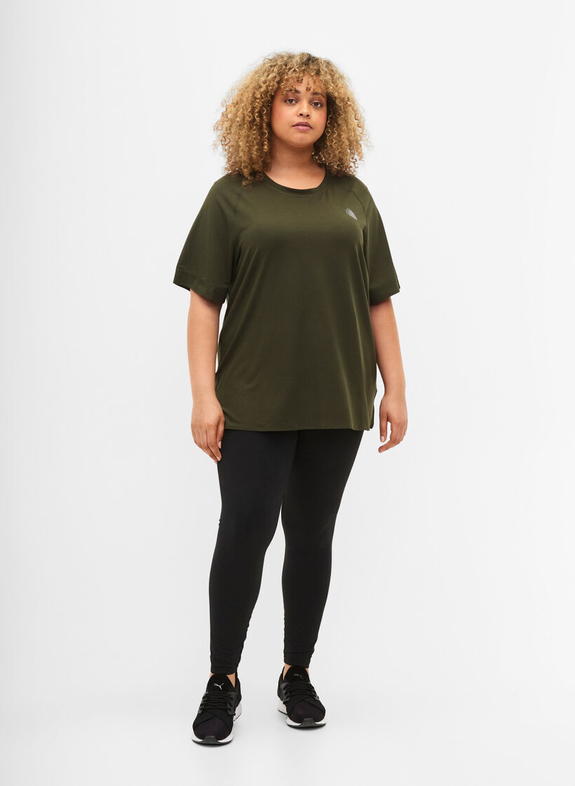 Kurzärmeliges Trainings-T-Shirt mit Rundhalsausschnitt, Forest Night, Model image number 2