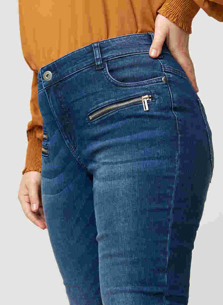 Sanna Jeans mit Reißverschlussdetails, Blue denim, Model image number 1