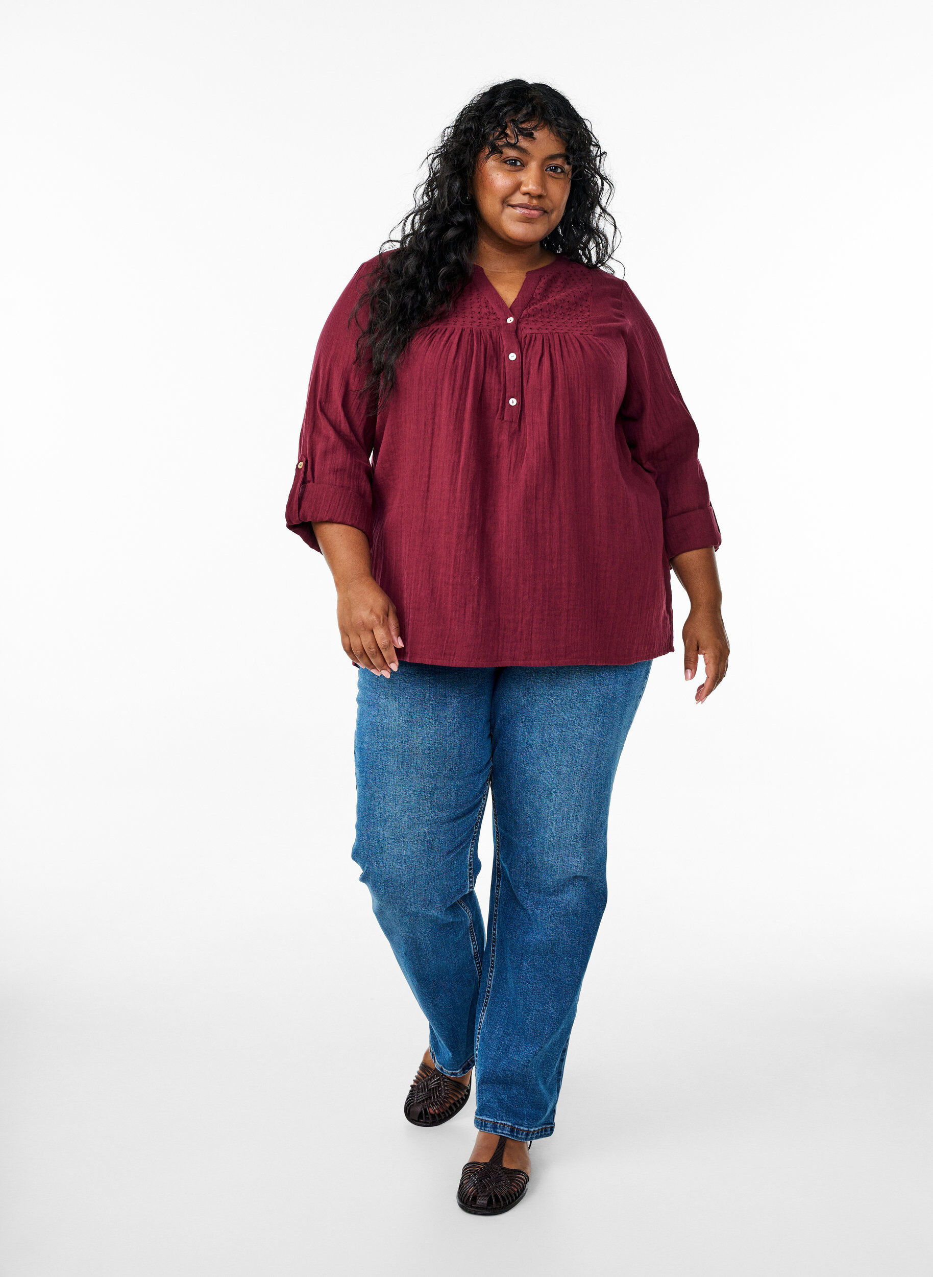 ZizziBluse aus Baumwollmusselin mit Lochstickerei, Dunkles Bordeaux, Model image number 1