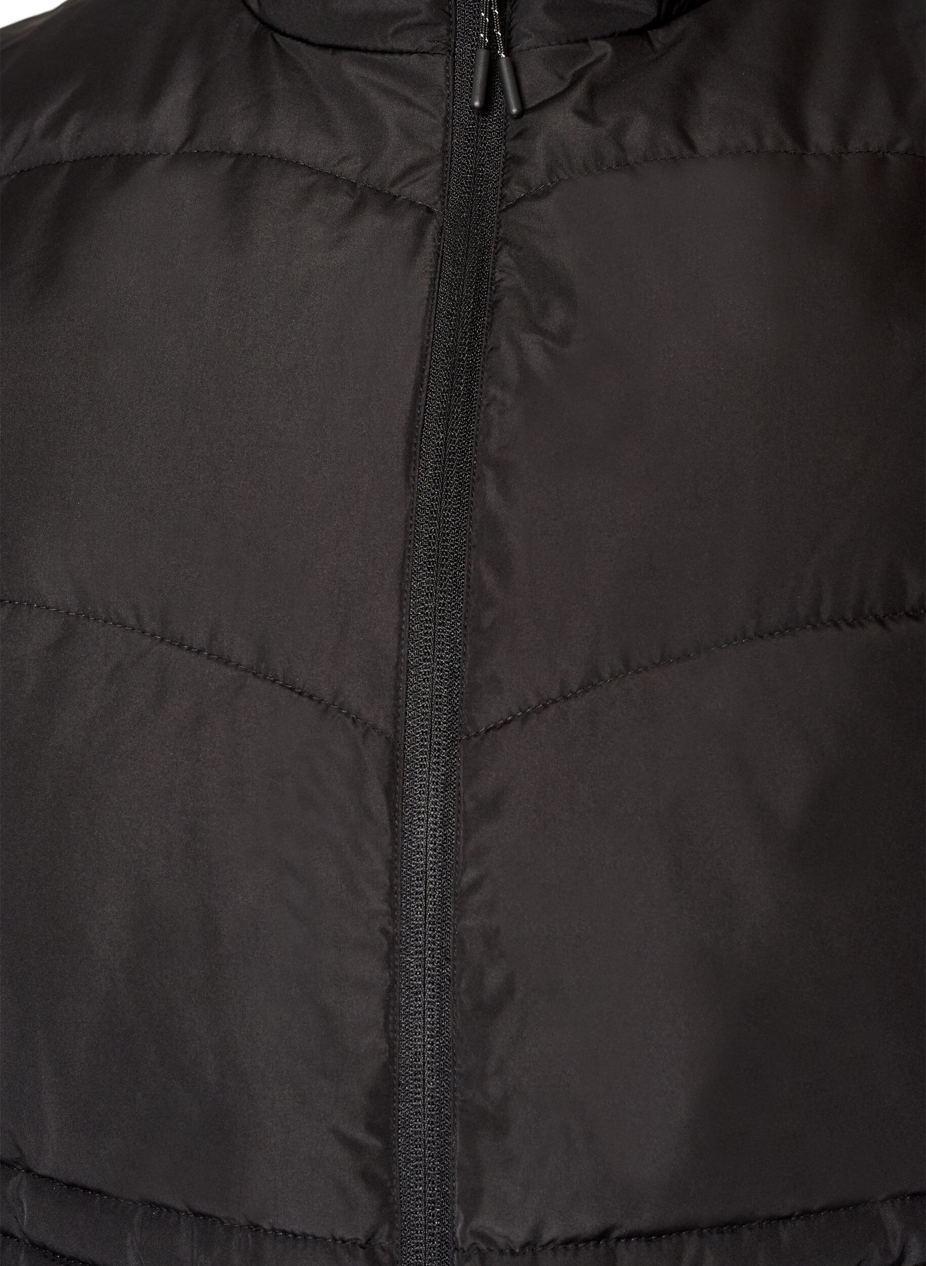 ZizziSteppweste mit verstellbarer Taille, Schwarz, Packshot image number 2