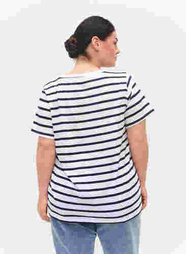 Gestreiftes Baumwolle T-Shirt mit V-Ausschnitt, White Navy B Stripe, Model image number 1