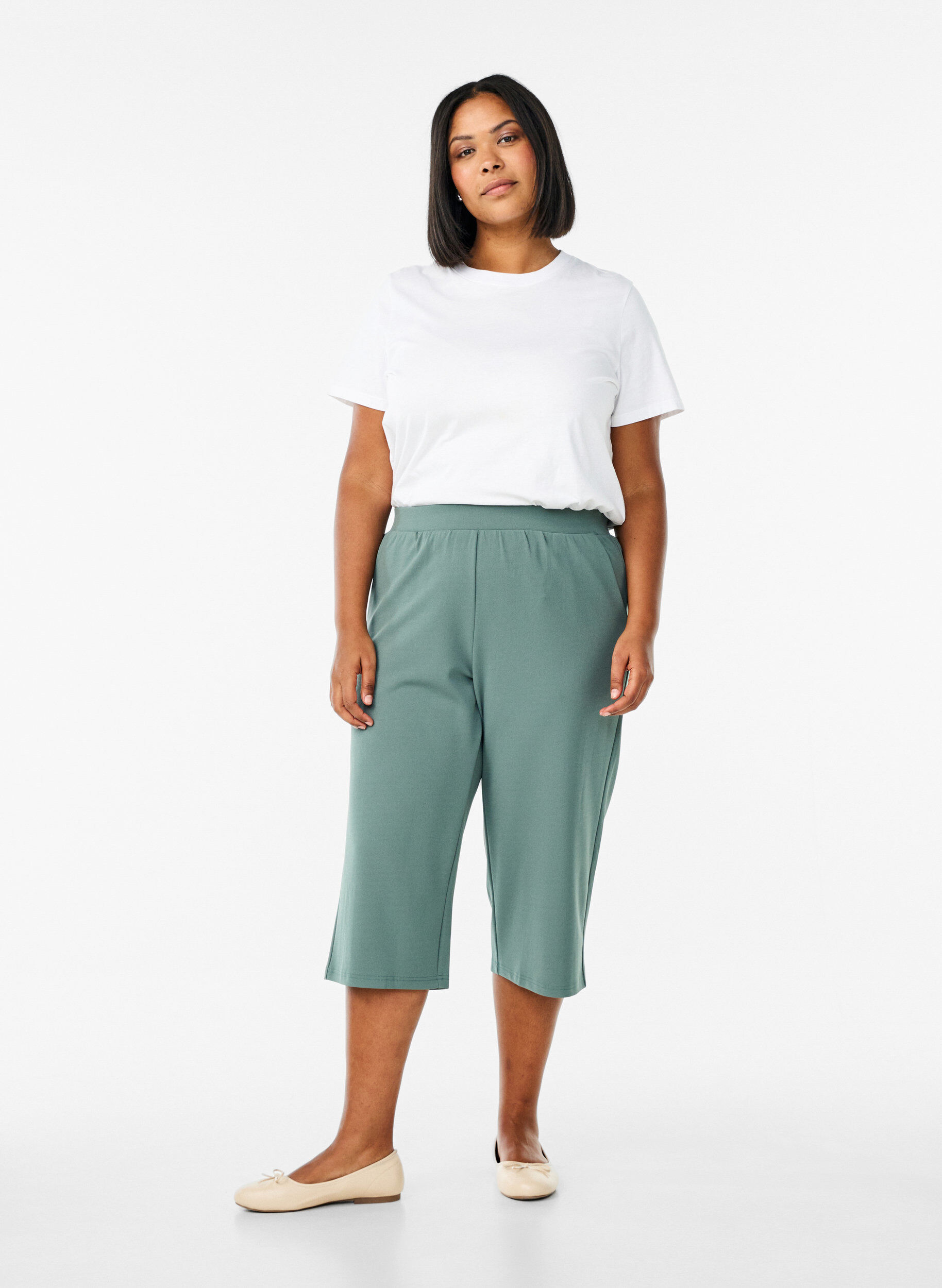 ZizziHochtaillierte Knickerbocker mit lockerem Schnitt, Gr&uuml;n, Model image number 0