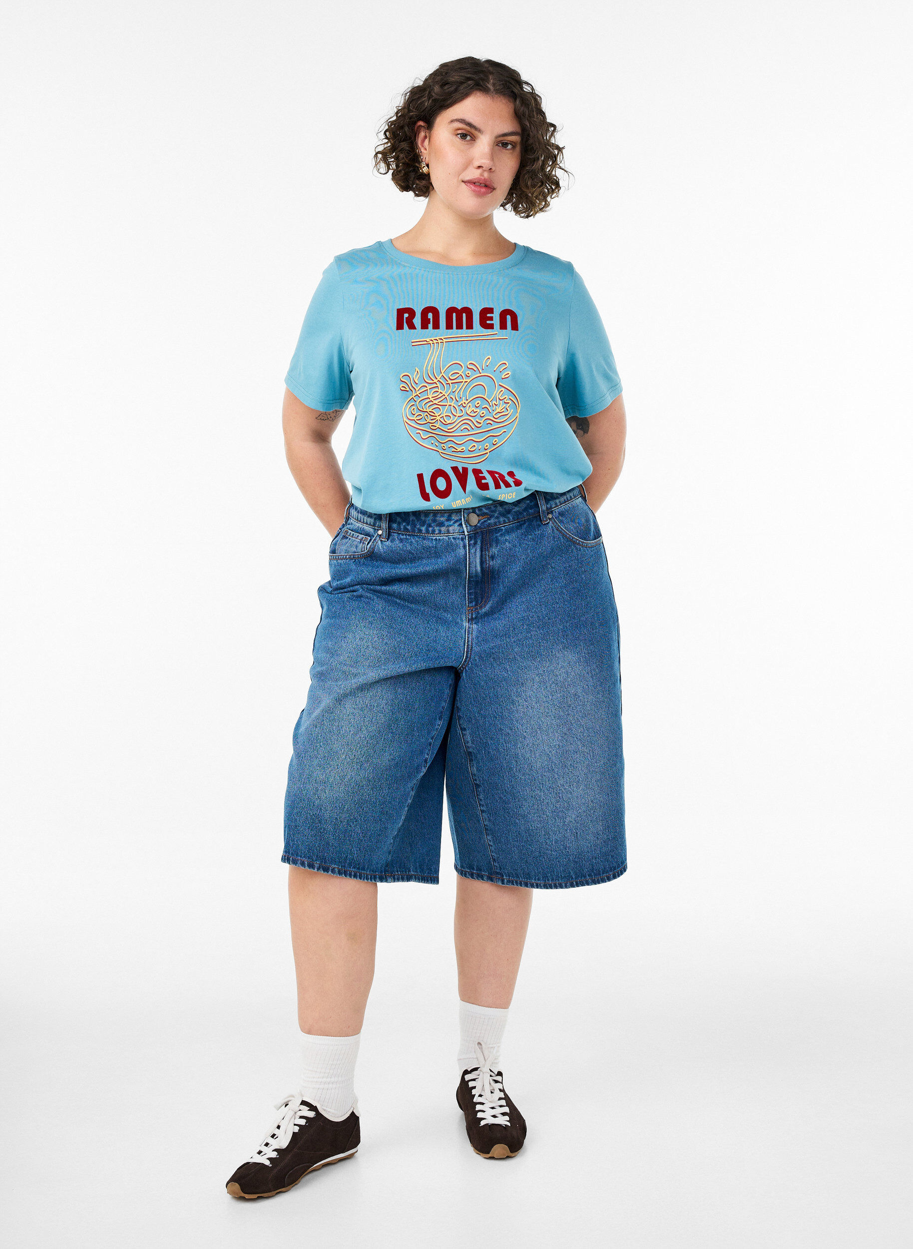 ZizziT-Shirt aus Baumwolle mit Print, Blau, Model image number 1