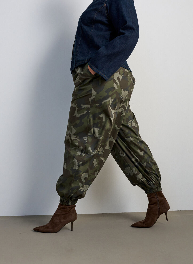 Ballonhose mit hoher Taille und Allover-Muster, Gr&uuml;n, Model image number 3