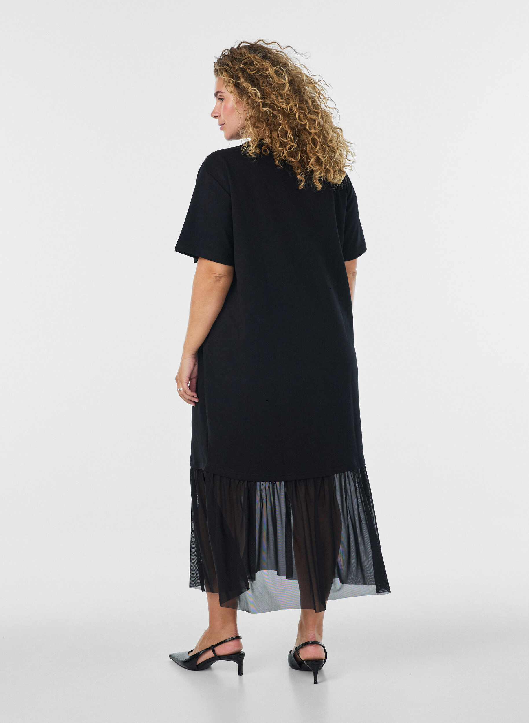ZizziT-Shirt-Kleid mit transparentem Mesh-Saum, Schwarz, Model image number 1