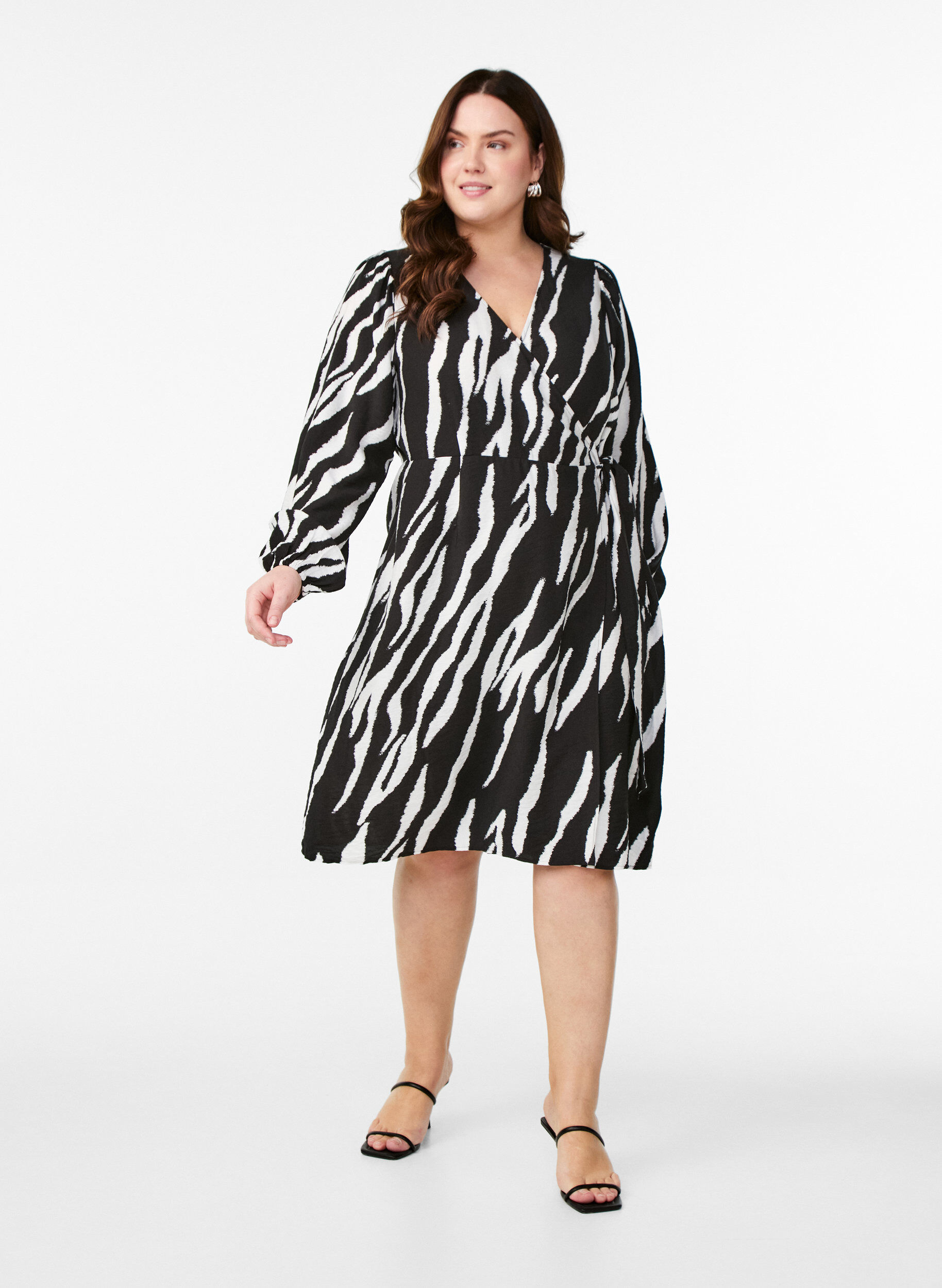 ZizziKurzes Wickelkleid mit Zebraprint, Schwarz, Model image number 1