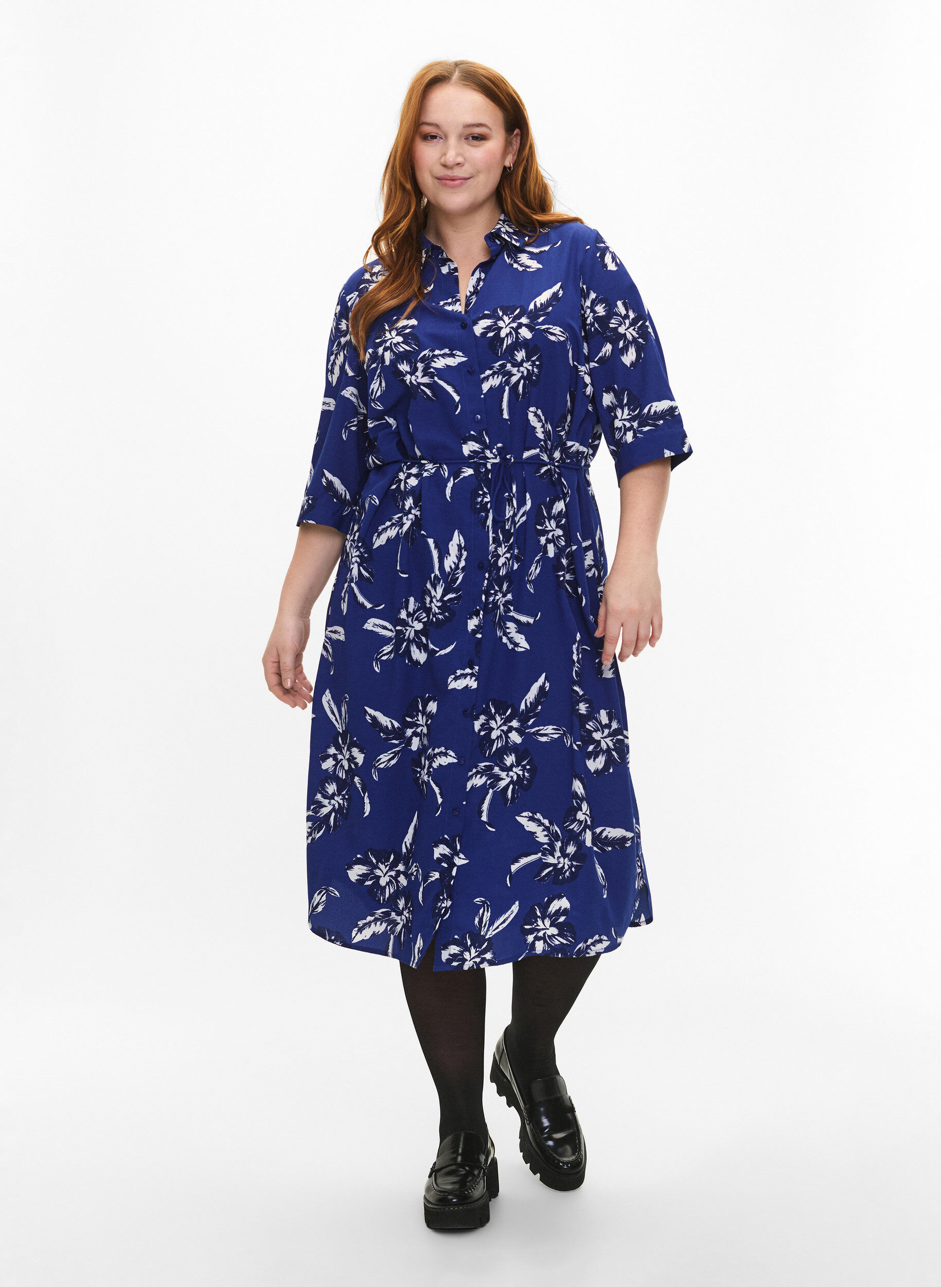 ZizziFLASH &ndash; Hemdkleid mit Blumenmuster, Navy Blazer Flower, Model image number 3