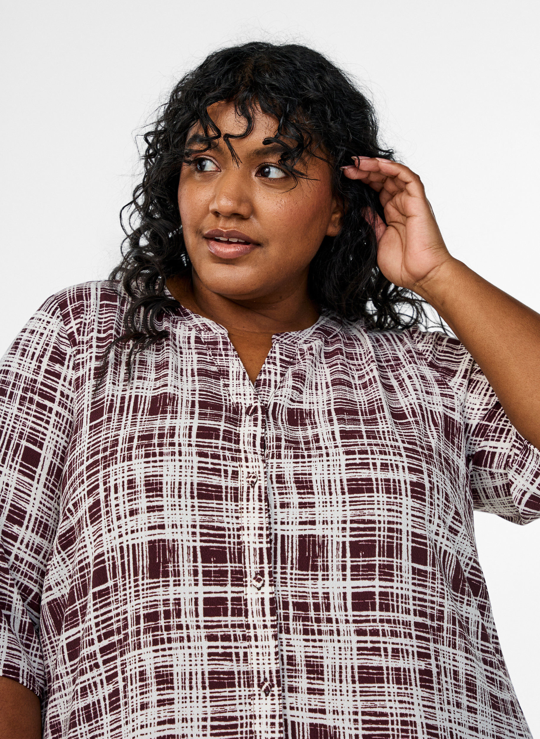 ZizziA-Linien-Midi-Kleid mit kurzen &Auml;rmeln, Dunkles Bordeaux, Model image number 2