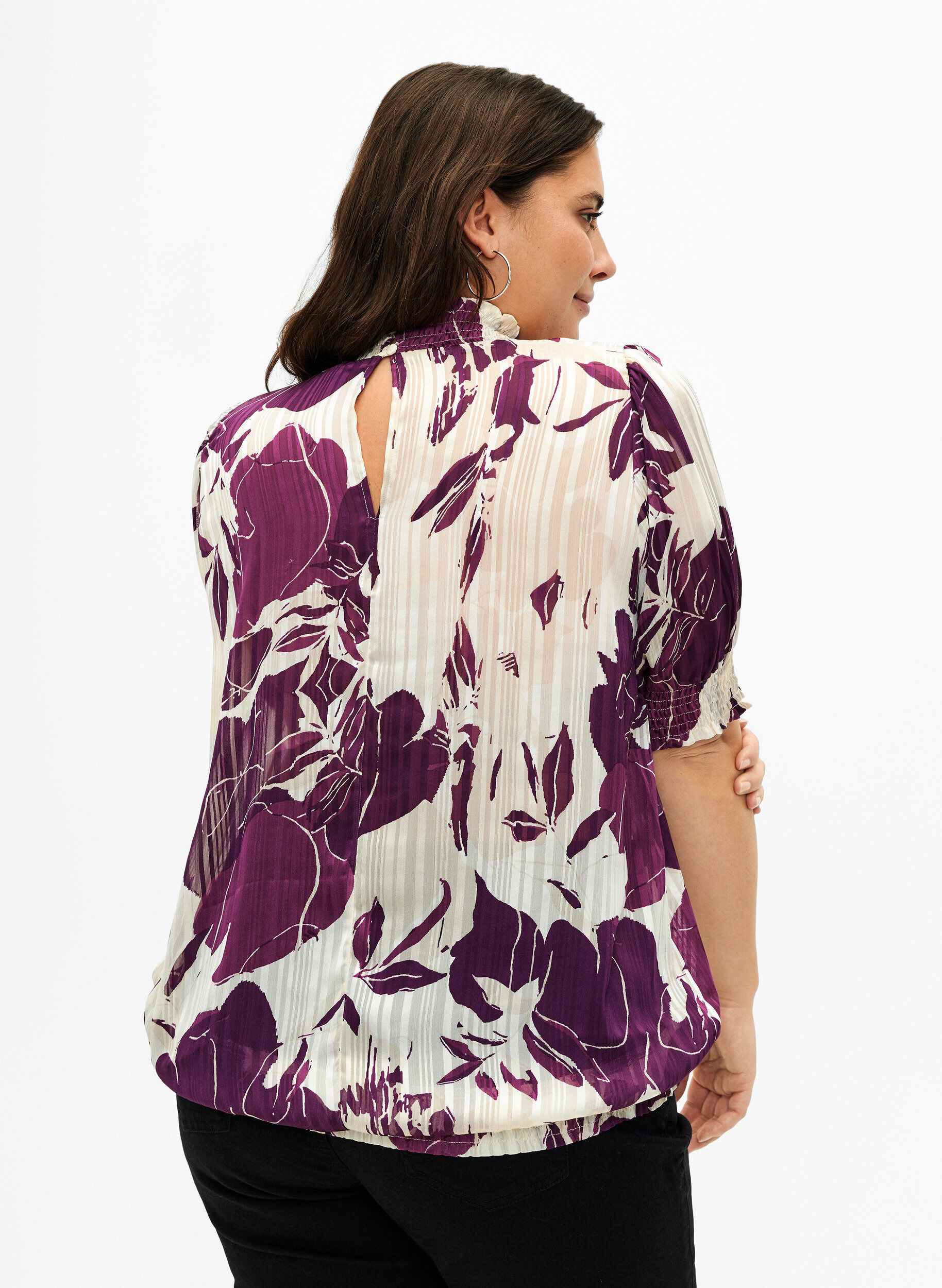 ZizziKurz&auml;rmelige gesmokte Bluse mit Print, D.Purple Graphic AOP, Model image number 1