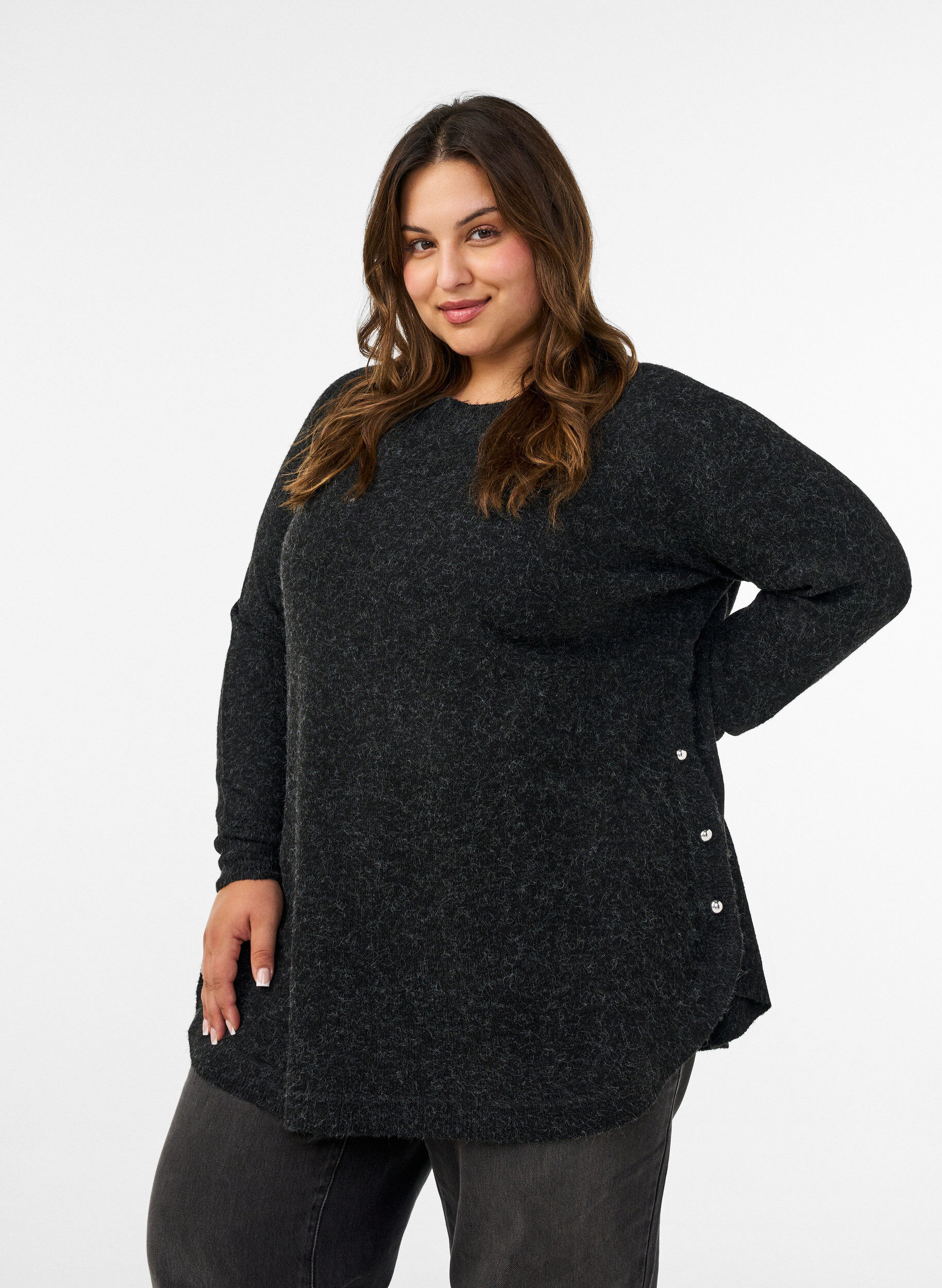 Lange Strickbluse mit Kugelkn&ouml;pfen, Grau, Model