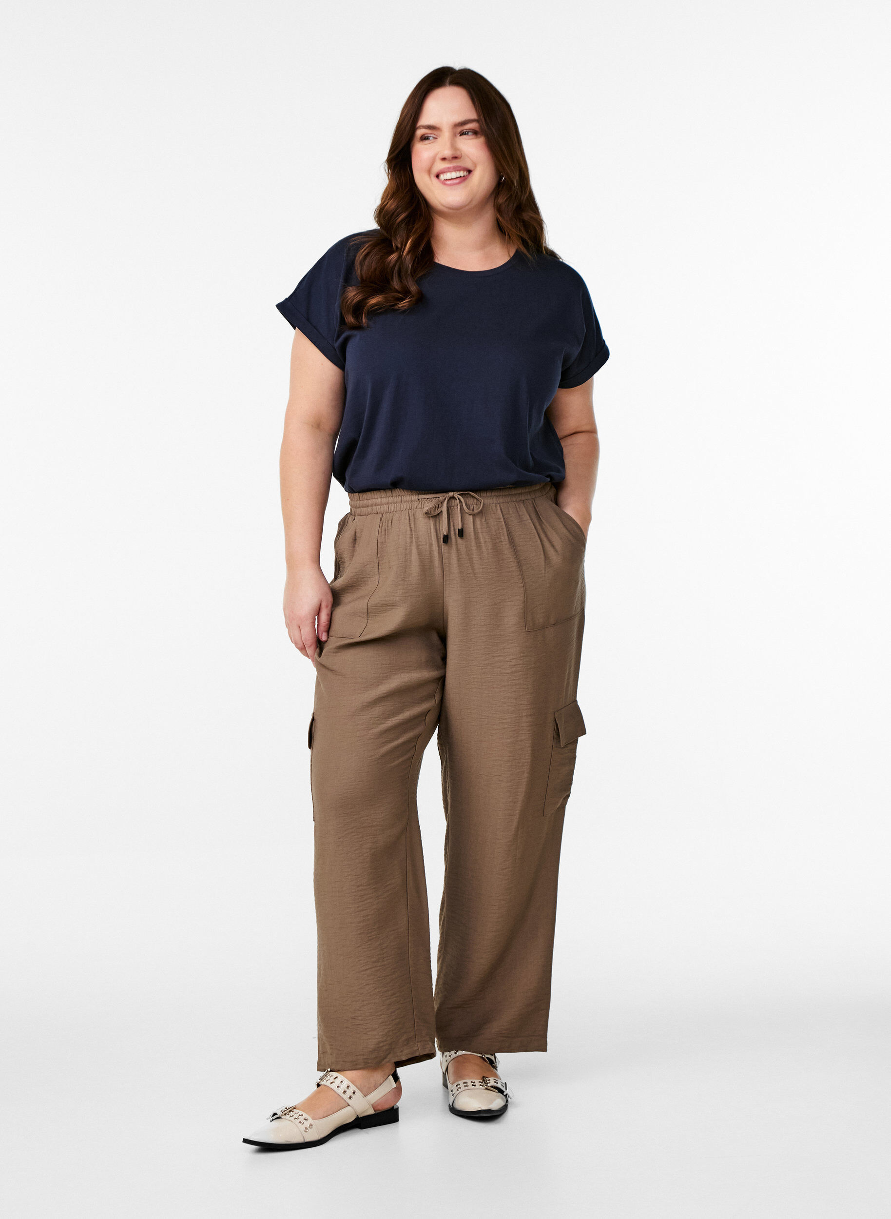 ZizziKurz&auml;rmeliges T-Shirt aus einer Baumwollmischung, Blau, Model image number 1