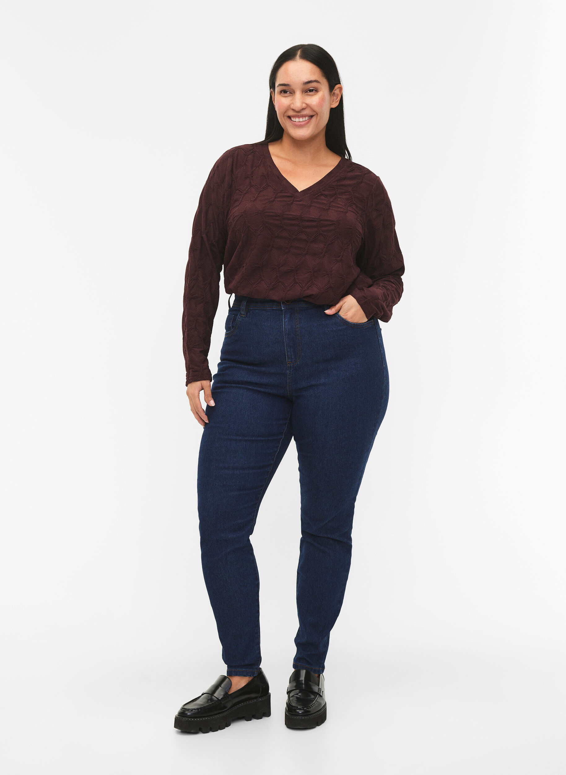 ZizziFLASH - Lang&auml;rmlige Bluse mit Struktur, Fudge, Model image number 2