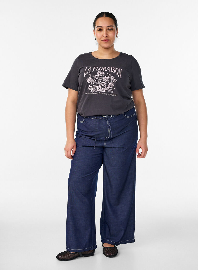 T-Shirt mit Print, Grau, Model image number 1
