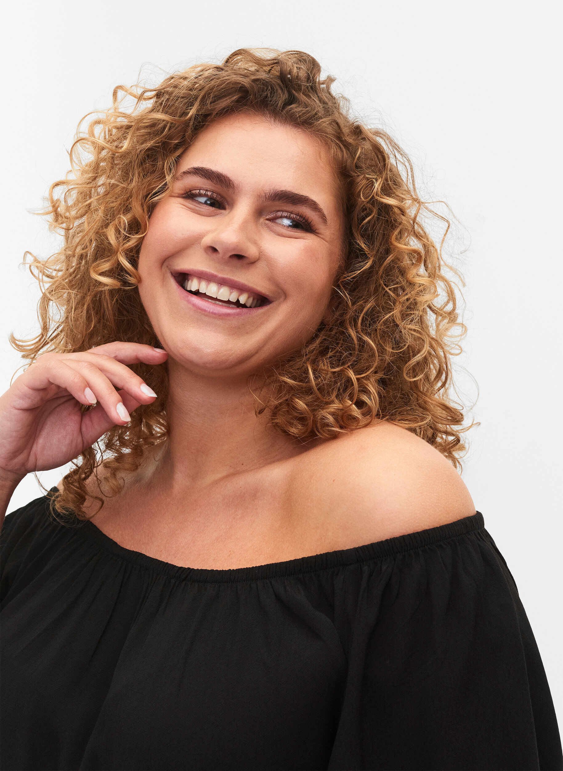 ZizziEinfarbige Bluse aus Viskose mit kurzen &Auml;rmeln, Black, Model image number 2