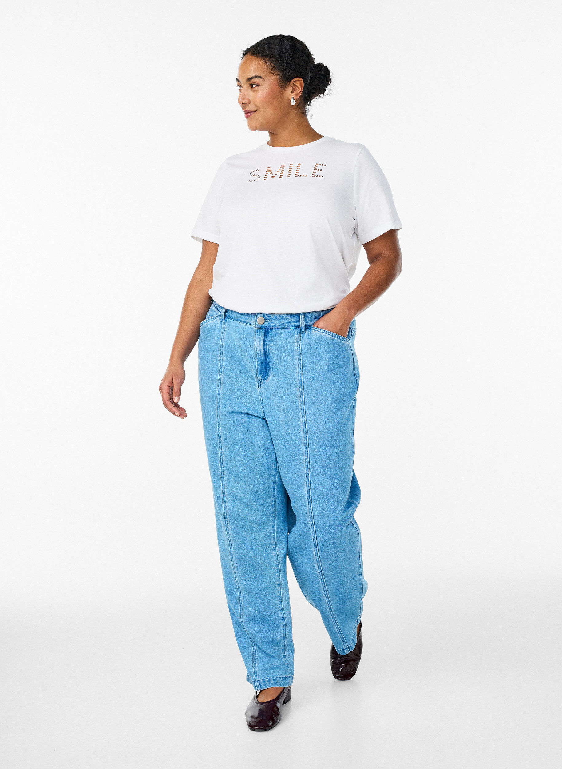 ZizziT-shirt aus Baumwolle mit aufgesticktem Text, Wei&szlig;, Model image number 1