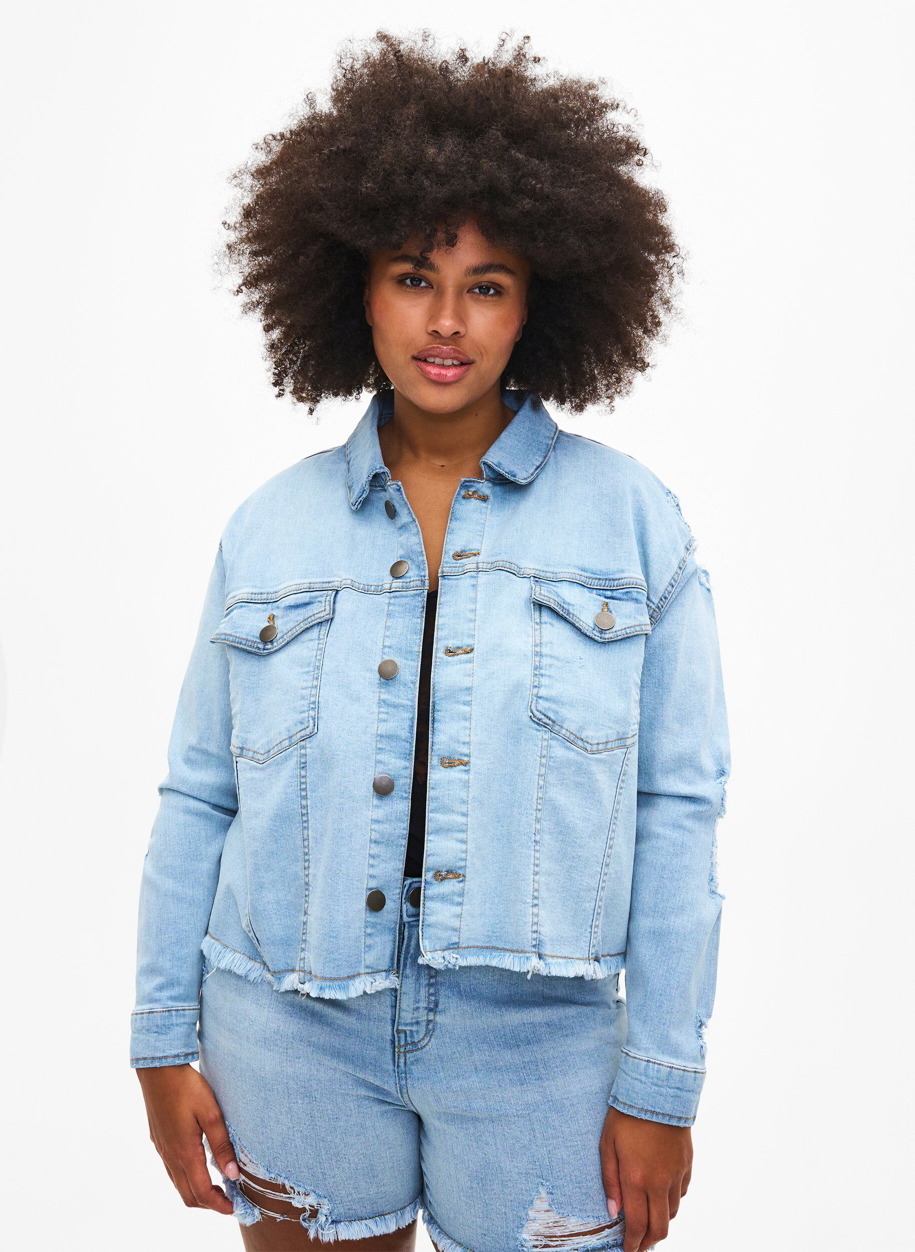 ZizziKurze Denim-Jacke mit Details in Used-Optik, Light Blue Denim, Model image number 0