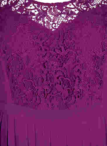 Kurzärmeliges Kleid mit Spitzenoberteil, Grape Juice, Packshot image number 2