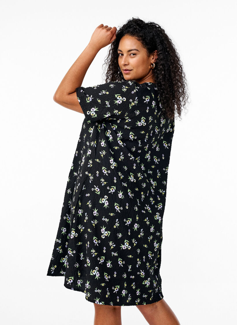 FLASH - Kleid mit kurzen &Auml;rmeln und V-Ausschnitt, Schwarz, Model image number 2