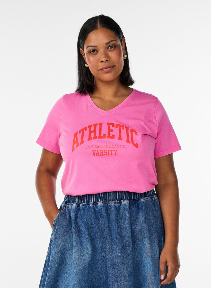 T-Shirt aus Bio-Baumwolle mit Varsity-Print und V-Ausschnitt, Rot, Model image number 0
