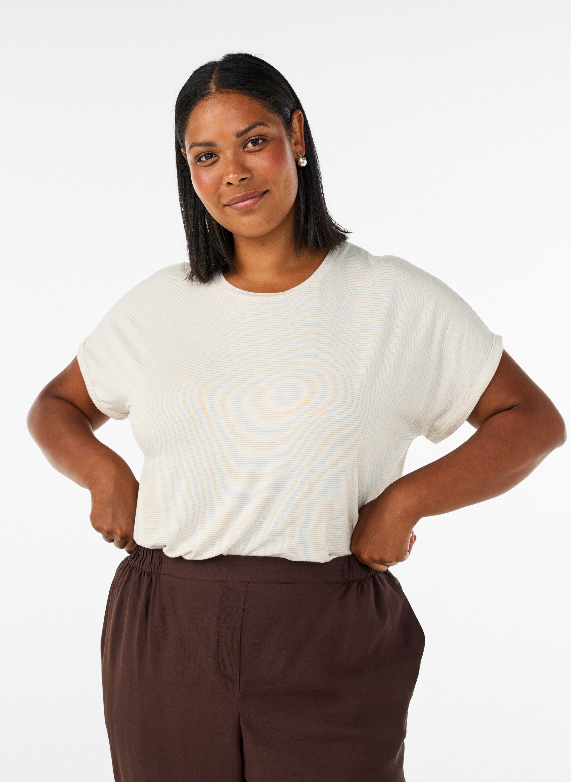 ZizziT-Shirt aus Viskose mit Glitzerstreifen, Vanille, Model image number 0