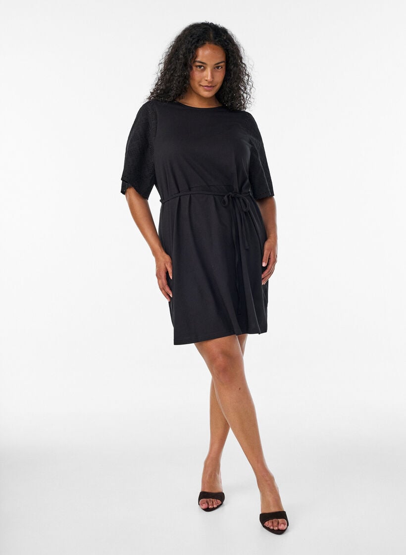 Baumwollkleid mit Broderie-Anglaise-&Auml;rmeln und Bindeg&uuml;rtel, Schwarz, Model image number 1