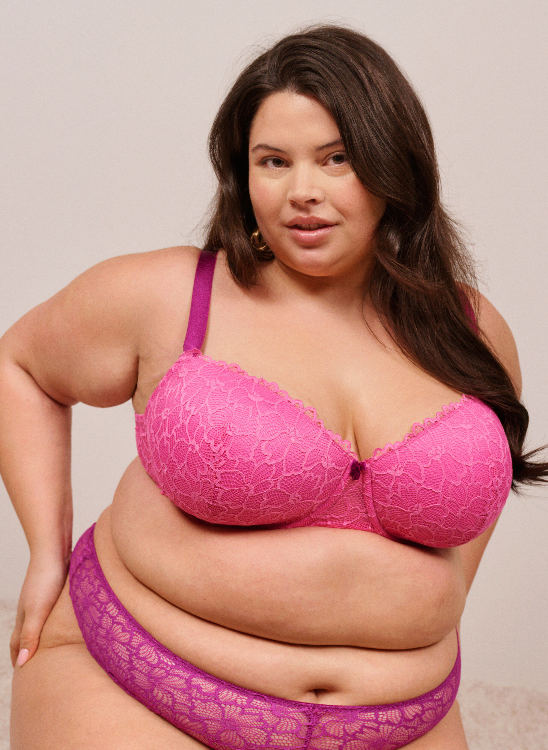 ZizziBH mit Spitze und vorgeformten Cups, Pink, Image image number 0