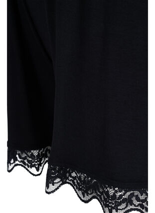 Kurze Schlafanzughose aus Viskose mit Spitzendetails, Black, Packshot image number 3