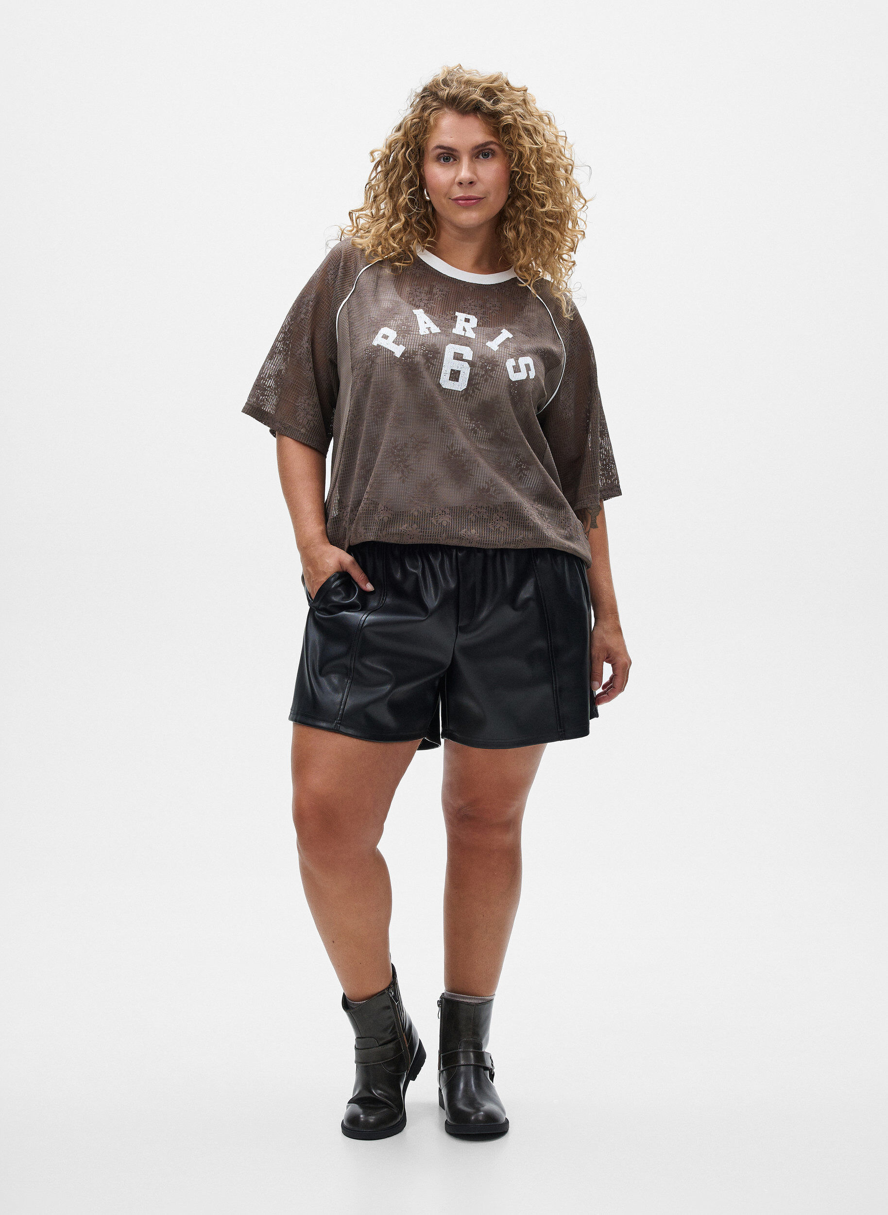 ZizziT-Shirt aus Spitze mit Textaufdruck, Braun, Model image number 1