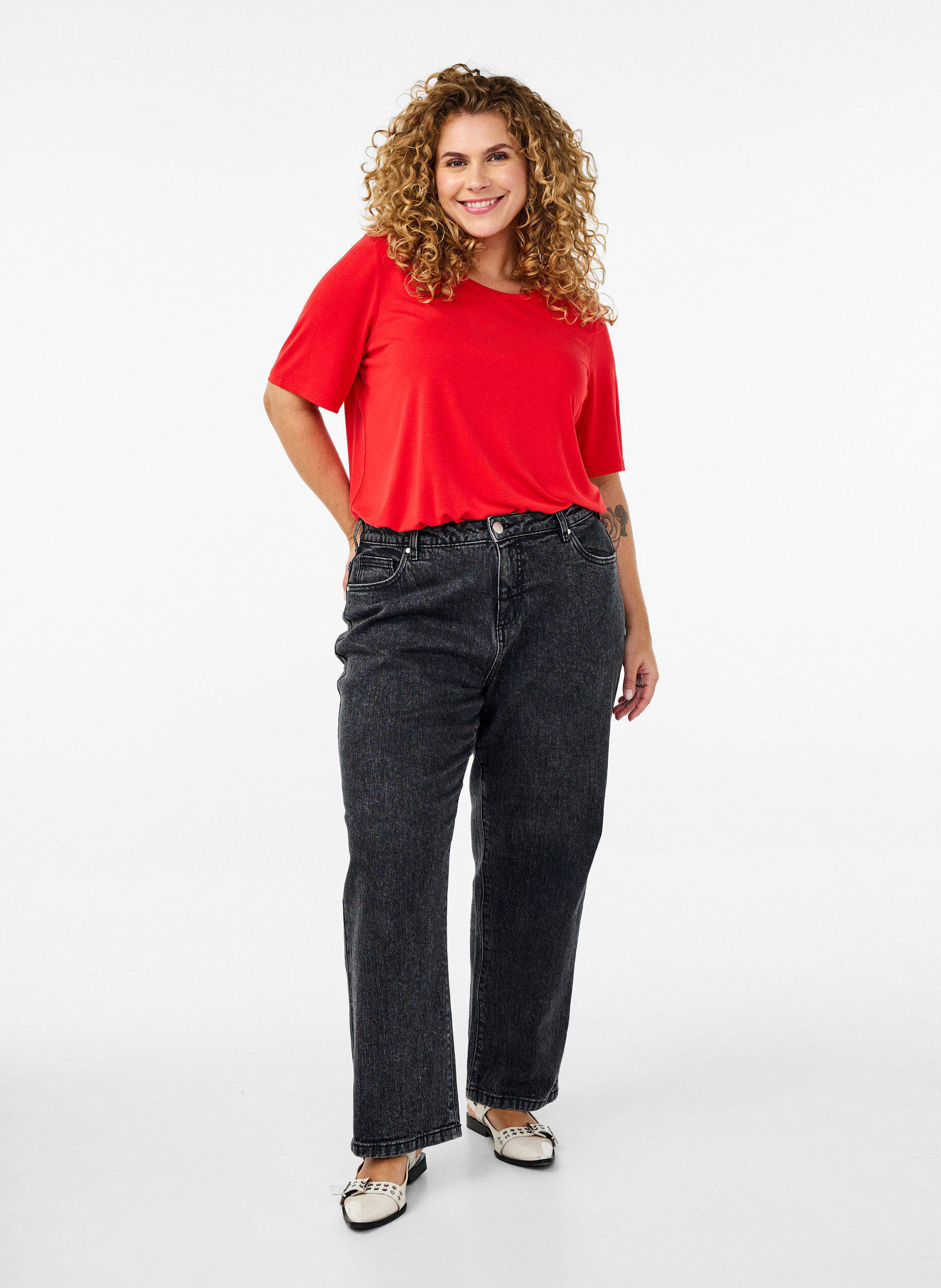 ZizziT-Shirt aus TENCEL&trade; Modal mit Rundhalsausschnitt, Rot, Model image number 1