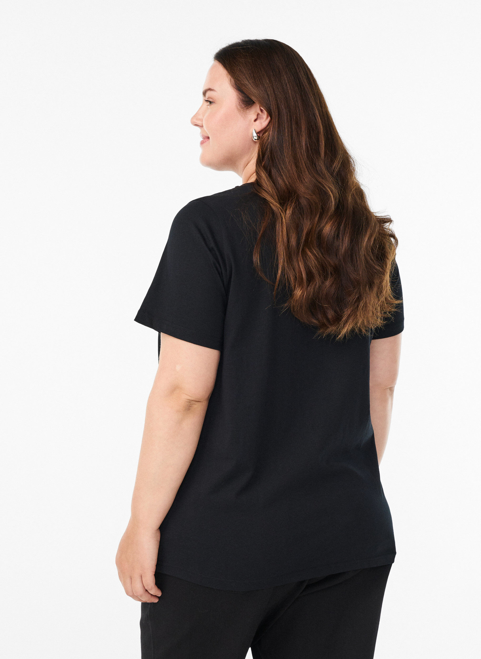 ZizziWeihnachts-T-Shirt aus Bio-Baumwolle, Schwarz, Model image number 2