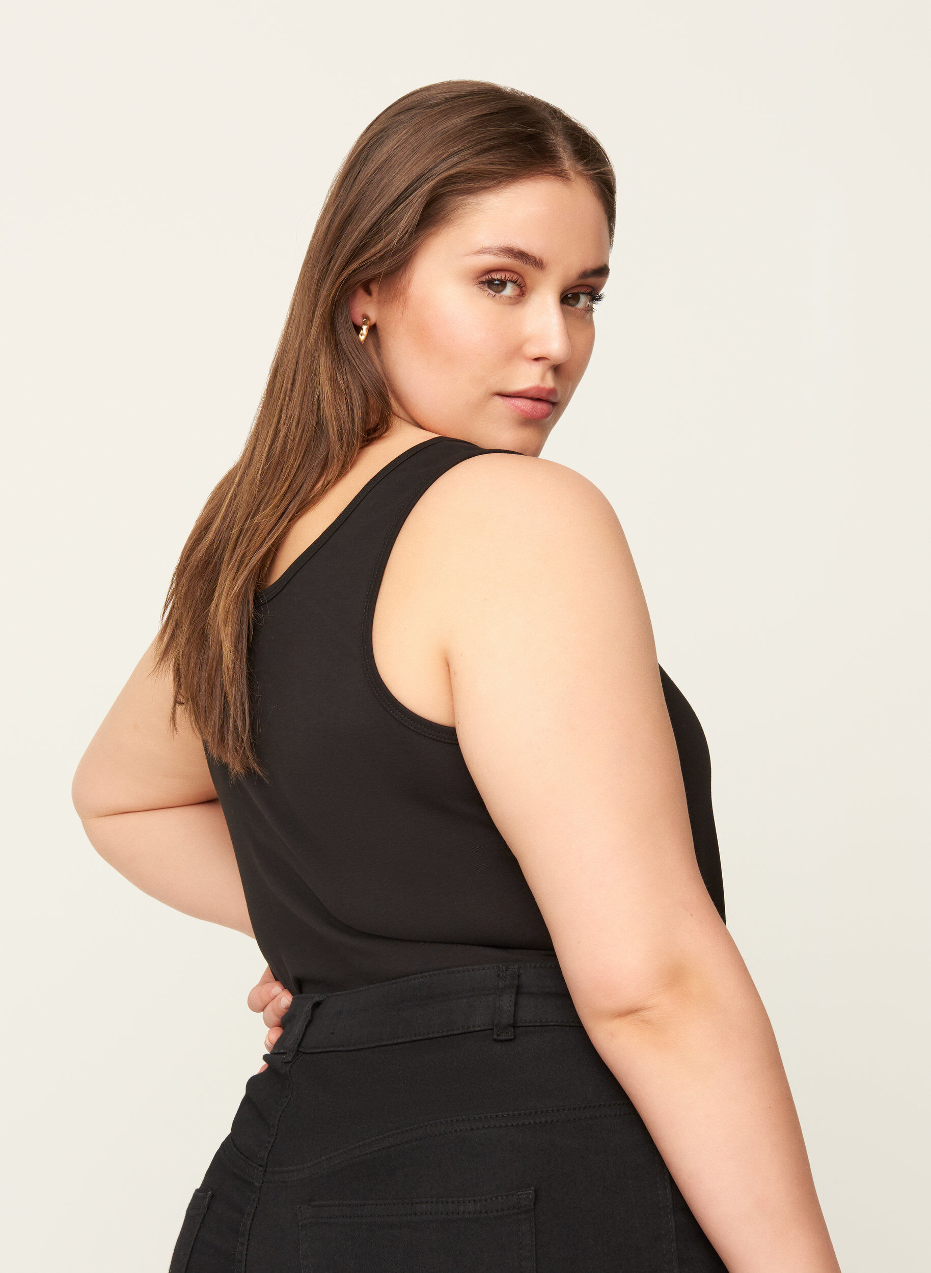 ZizziEinfarbiges Basic Top, Schwarz, Model image number 2