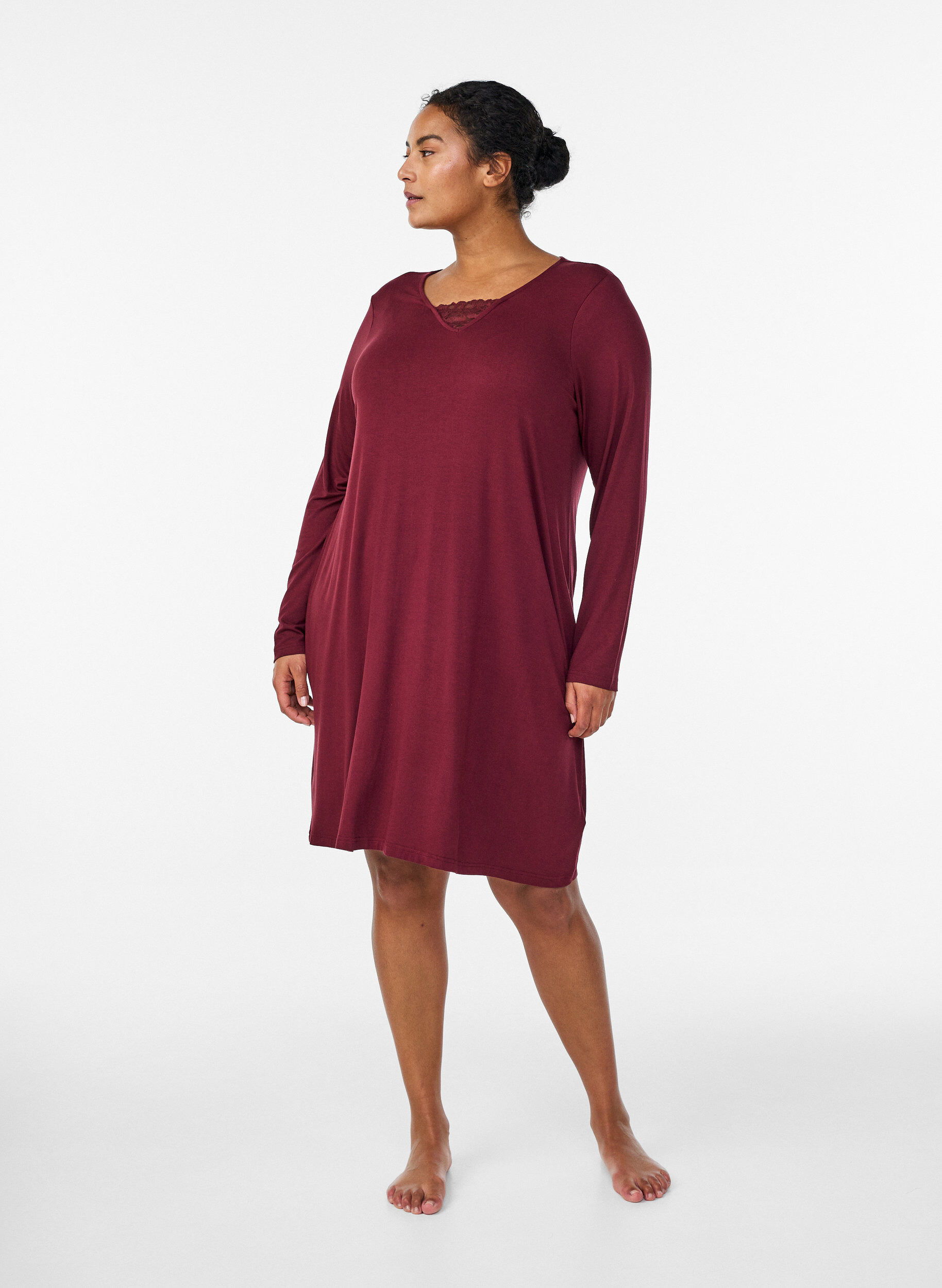 ZizziLang&auml;rmliges Nachthemd mit Spitzeneinsatz und V-Ausschnitt, Rot, Model image number 1