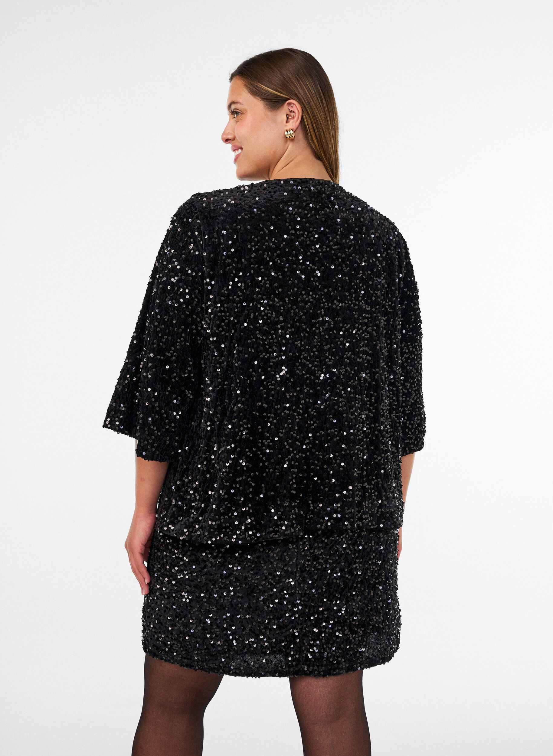 ZizziStrickjacke mit Pailletten und 3/4-&Auml;rmeln, Schwarz, Model image number 2
