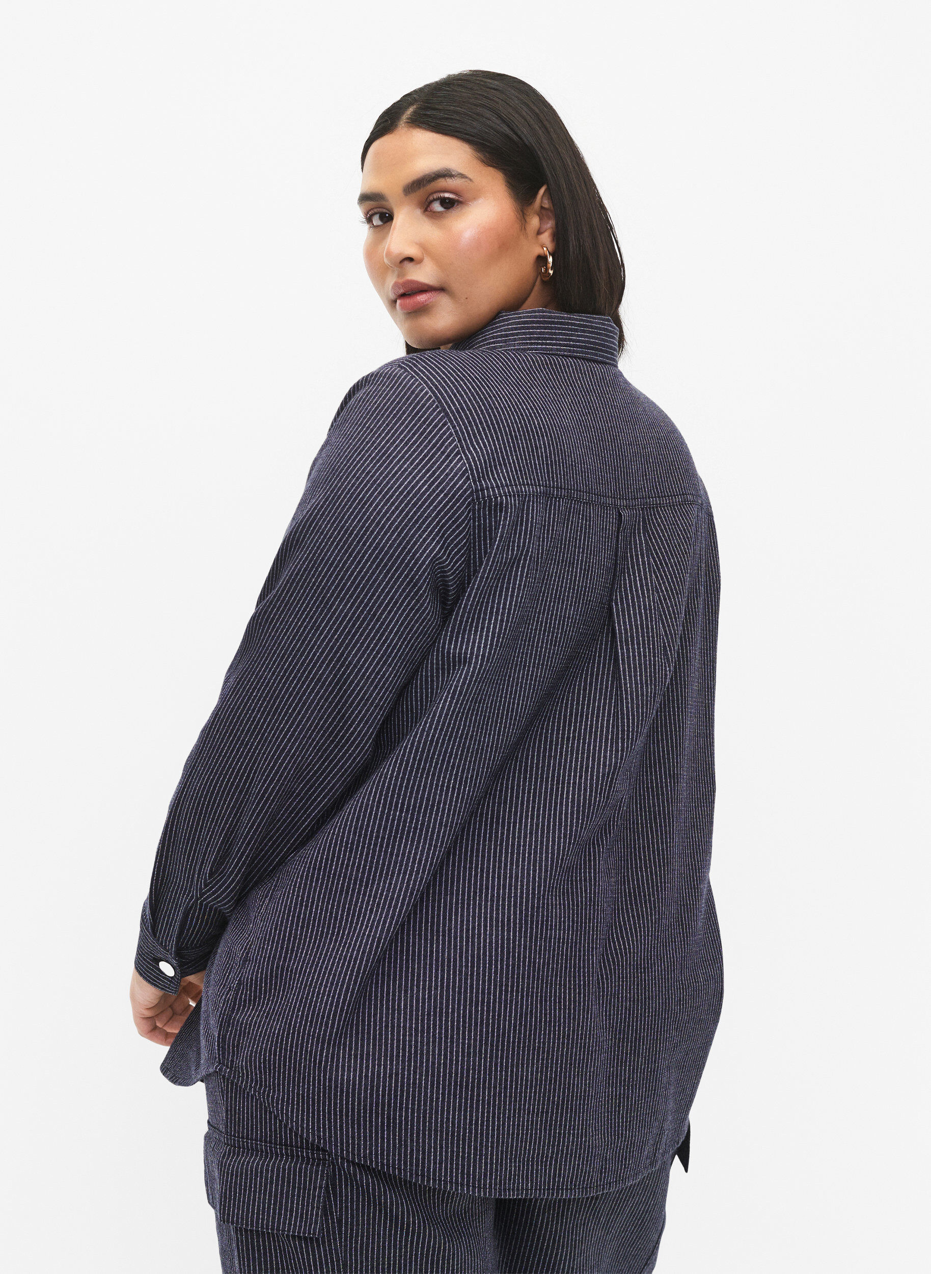 ZizziBaumwollhemd mit Nadelstreifen, Dark Blue Stripe, Model image number 1