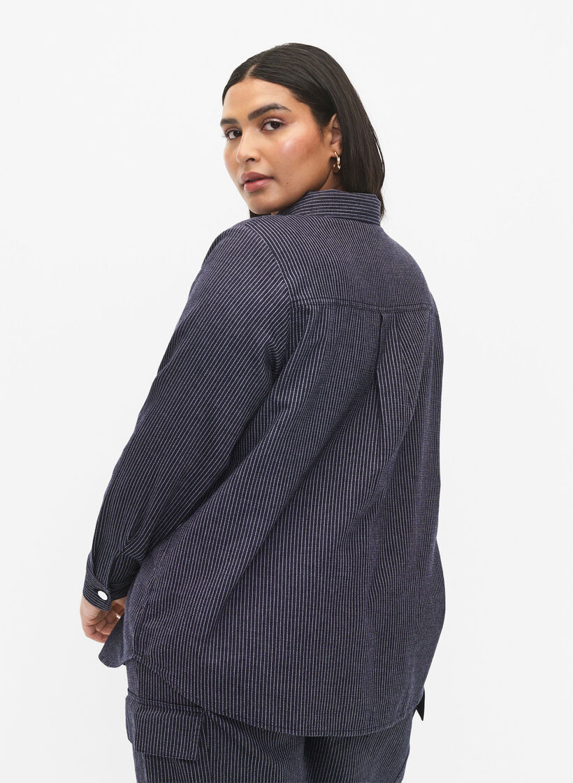 Baumwollhemd mit Nadelstreifen, Dark Blue Stripe, Model image number 1
