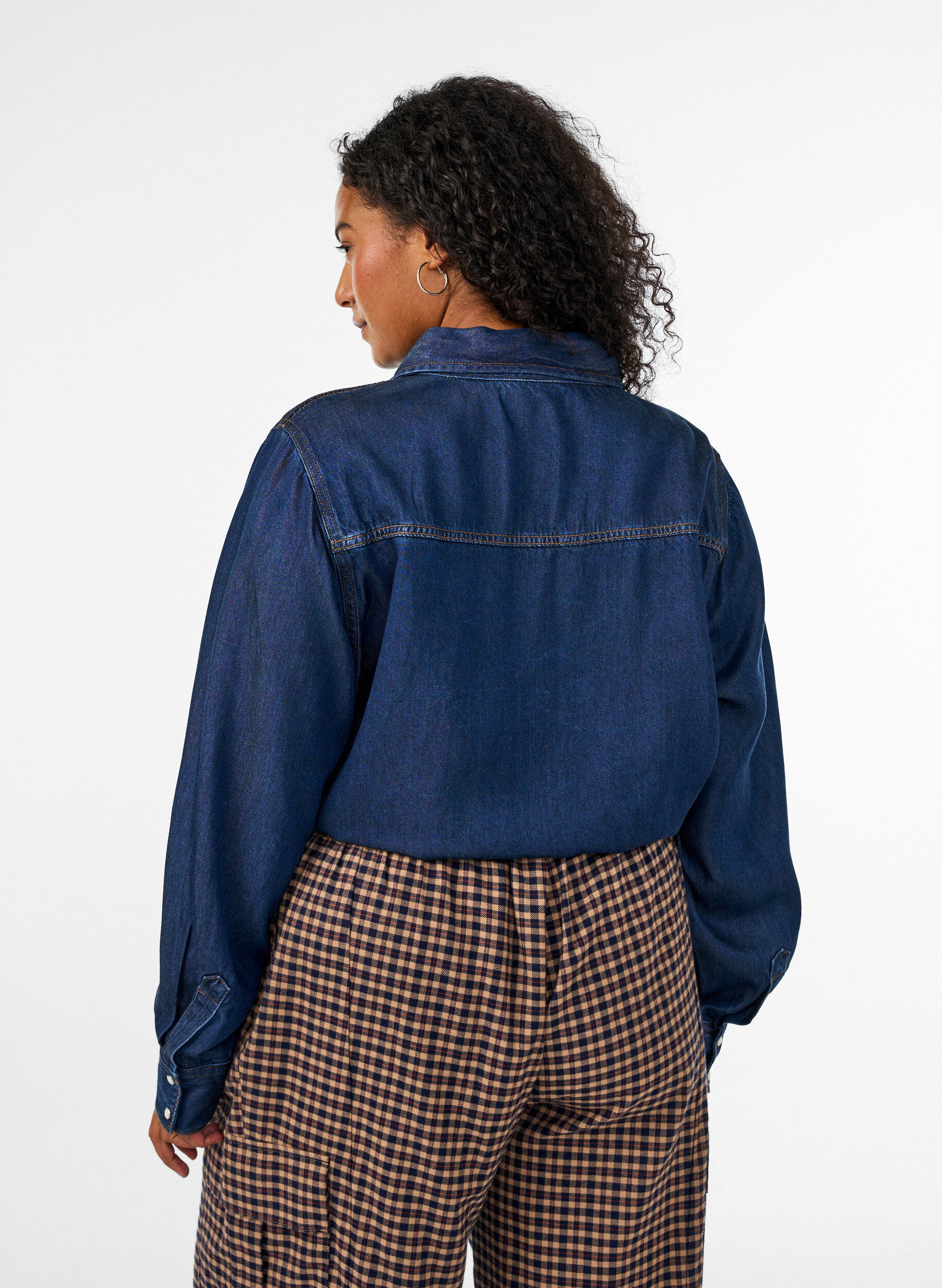 ZizziJeanshemd aus Lyocell mit Druckkn&ouml;pfen, Blau, Model image number 2