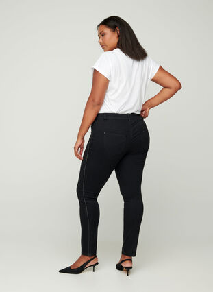 Sanna Jeans mit Lurex-Detail, Black, Model image number 0