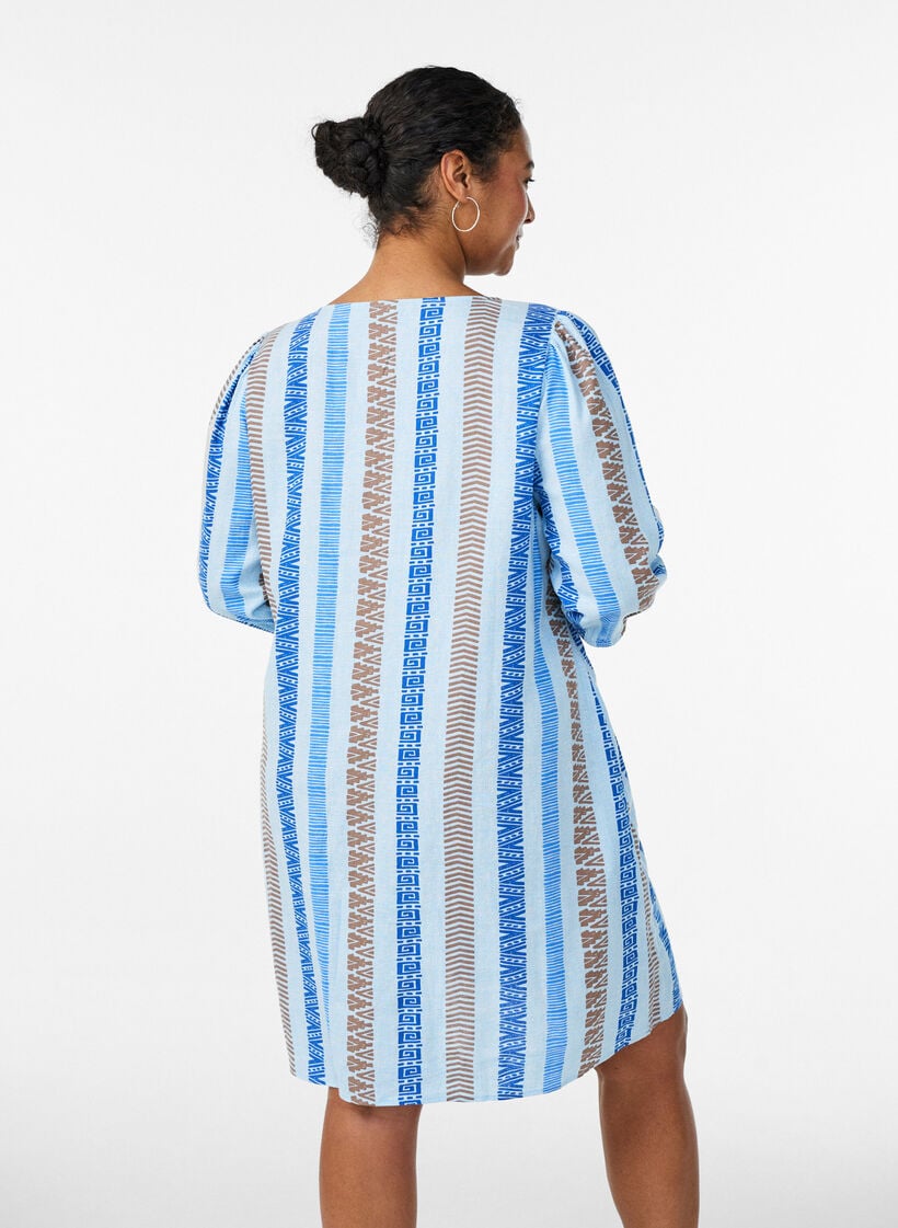 Kurzes Kleid aus Leinen und Viskose mit 3/4-&Auml;rmeln, Blau, Model image number 2