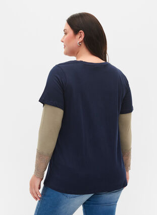 Baumwoll-T-Shirt mit zweifarbigem Logodruck, Navy Blazer, Model image number 1