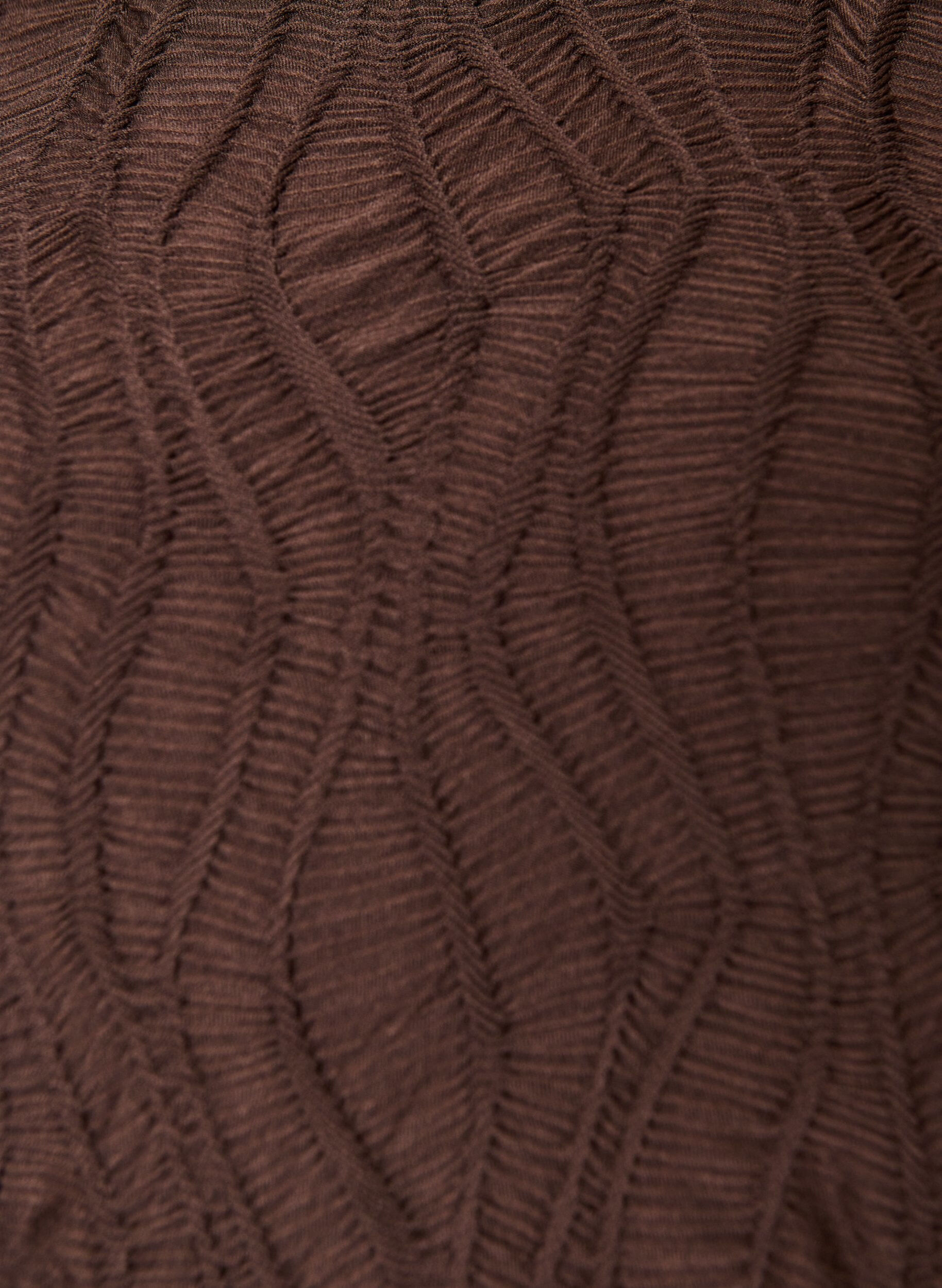 ZizziMidikleid mit gewellter Struktur und langen &Auml;rmeln, Braun, Packshot image number 2