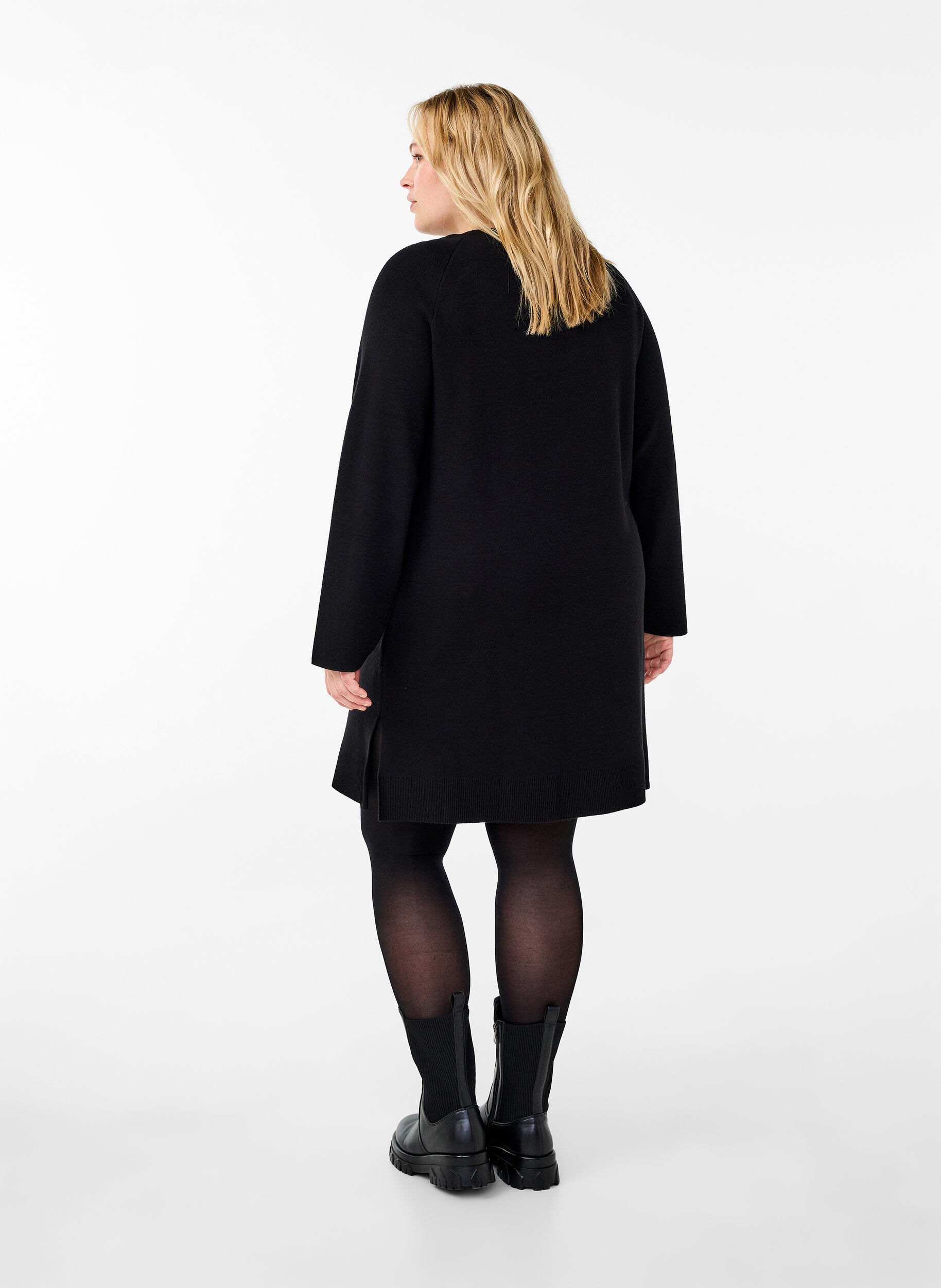 ZizziStrickkleid mit Rundhalsausschnitt und Schlitz, Schwarz, Model image number 2