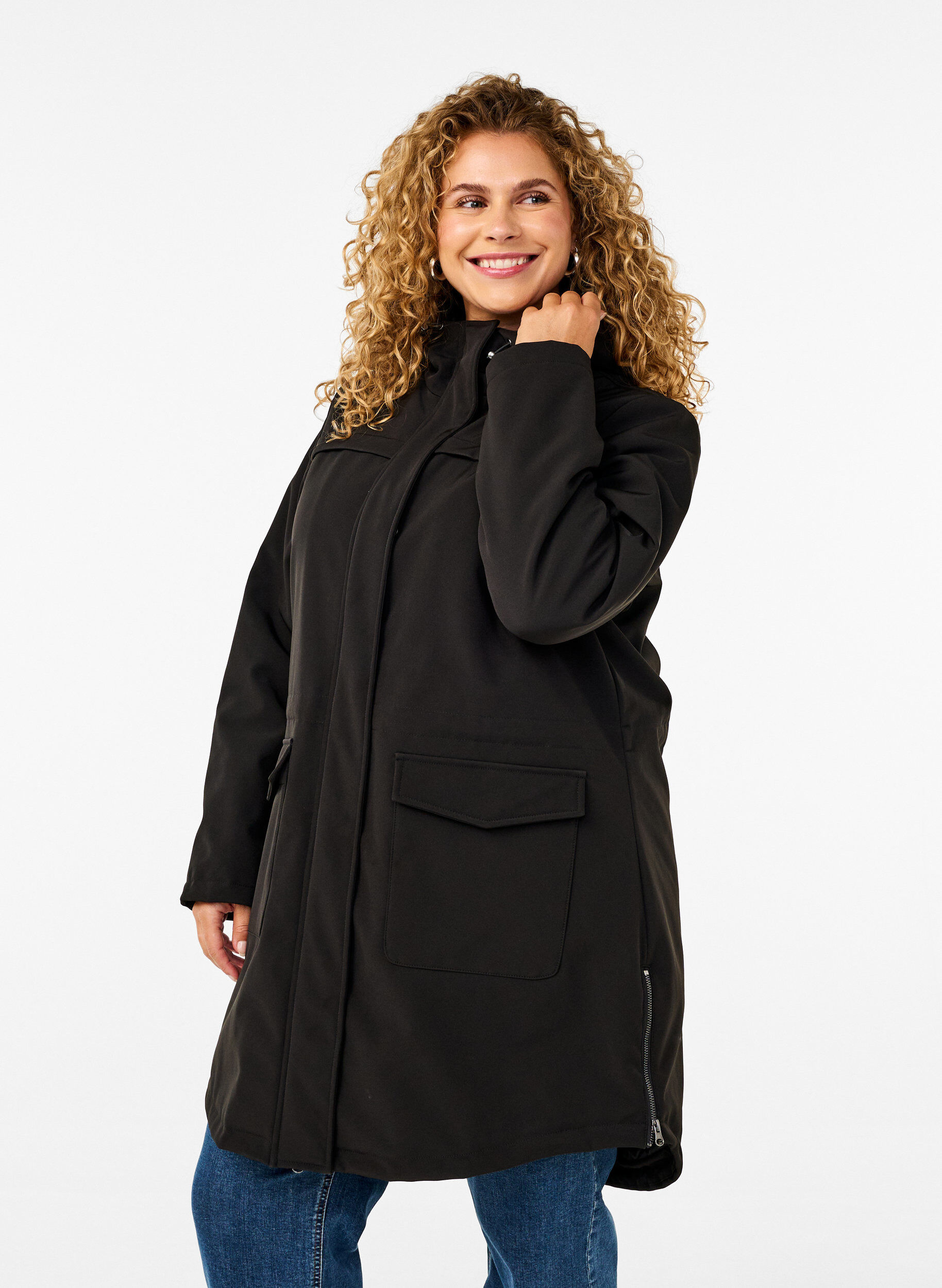 Wasserabweisende Softshell-Jacke mit Steppfutter, Schwarz, Model