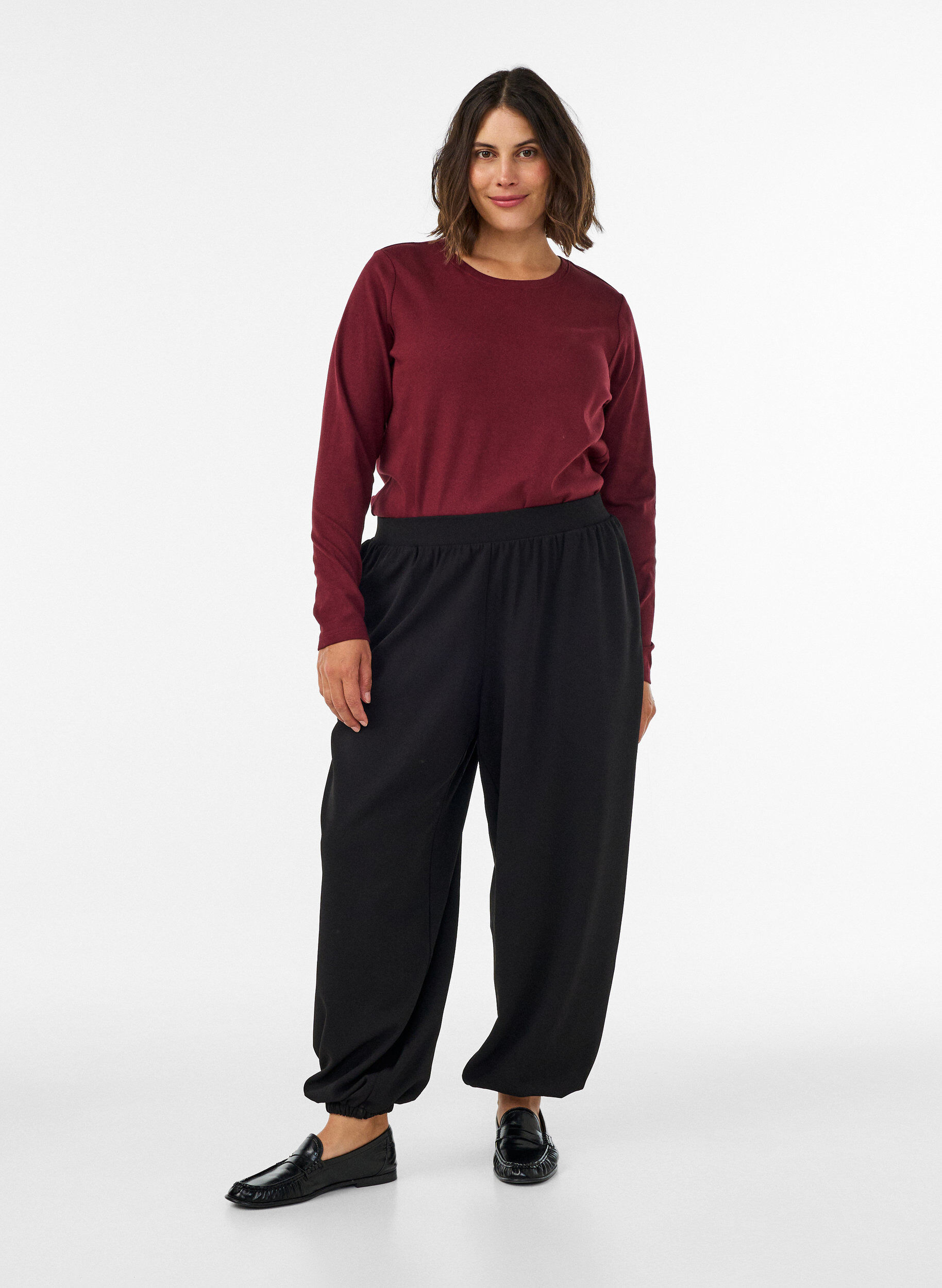 ZizziHoch taillierte Ballonhose aus Jersey, Schwarz, Model image number 0