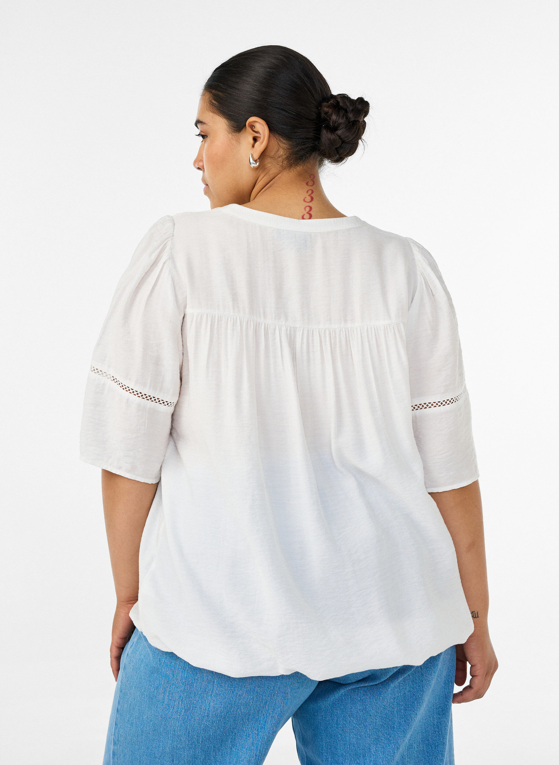 ZizziBluse aus Viskose mit Biesen und Ballon&auml;rmeln, Vanille, Model image number 2
