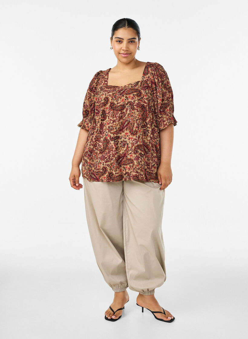 Viskose-Bluse mit Paisley-Print und eckigem Ausschnitt, Braun, Model image number 1