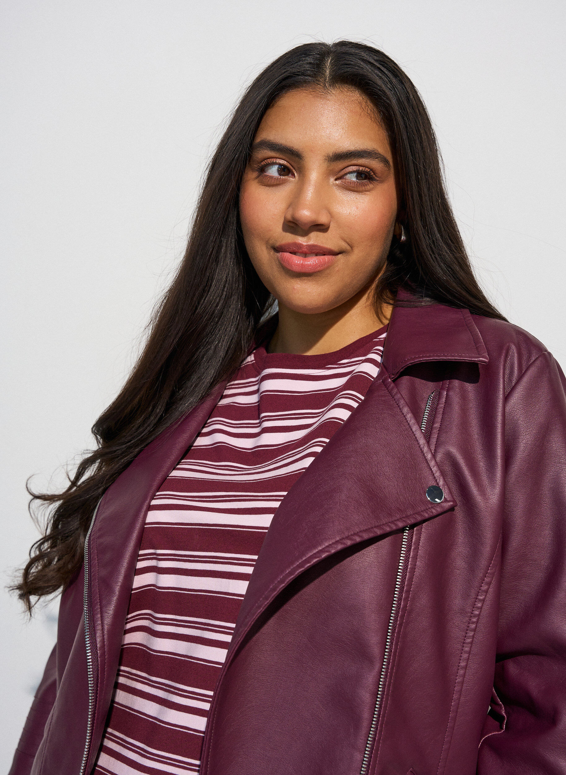 ZizziBikerjacke aus Kunstleder, Rot, Model image number 3