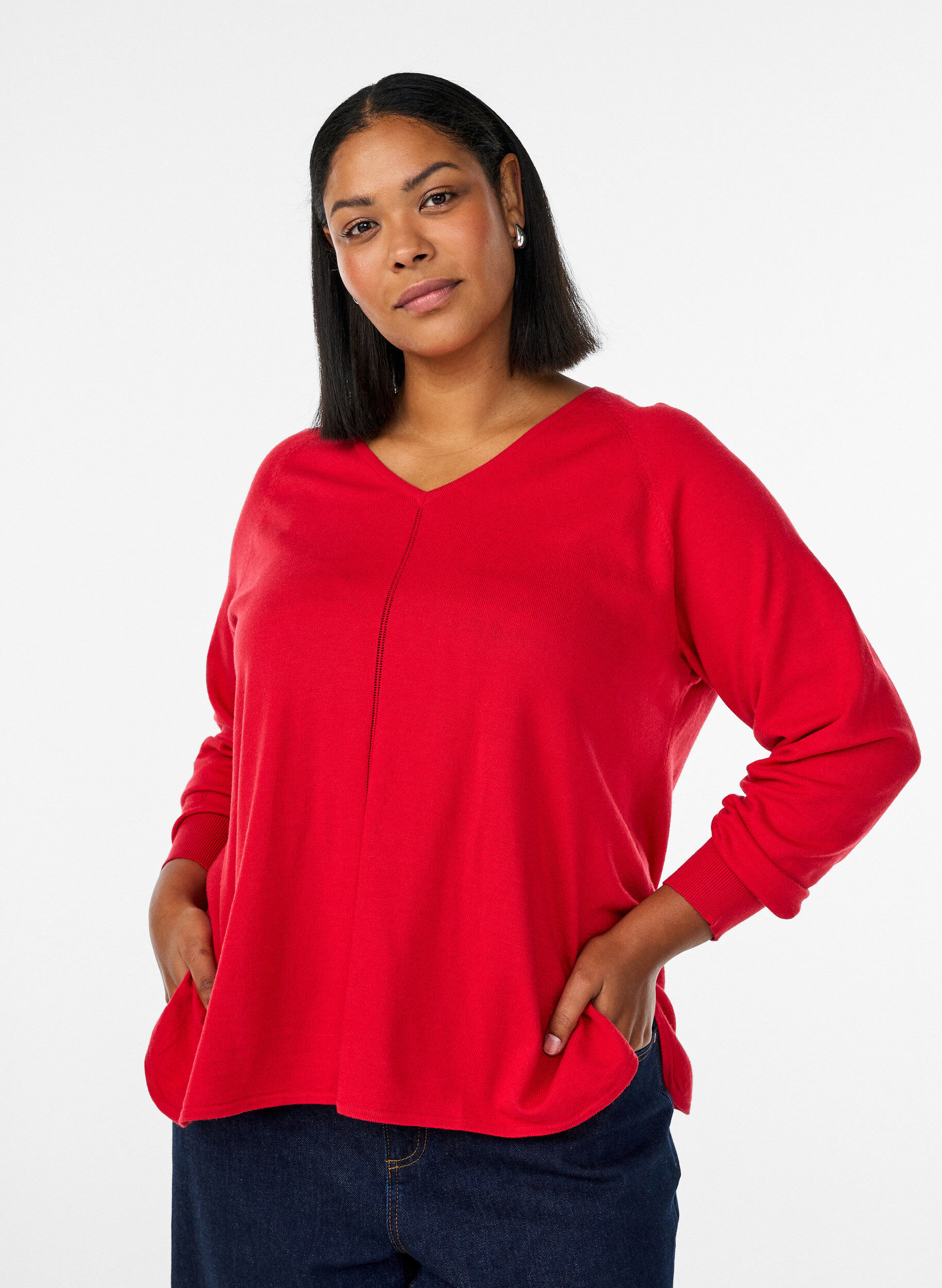 Bluse aus Feinstrick mit V-Ausschnitt und Detail auf der Vorderseite, Rot, Model