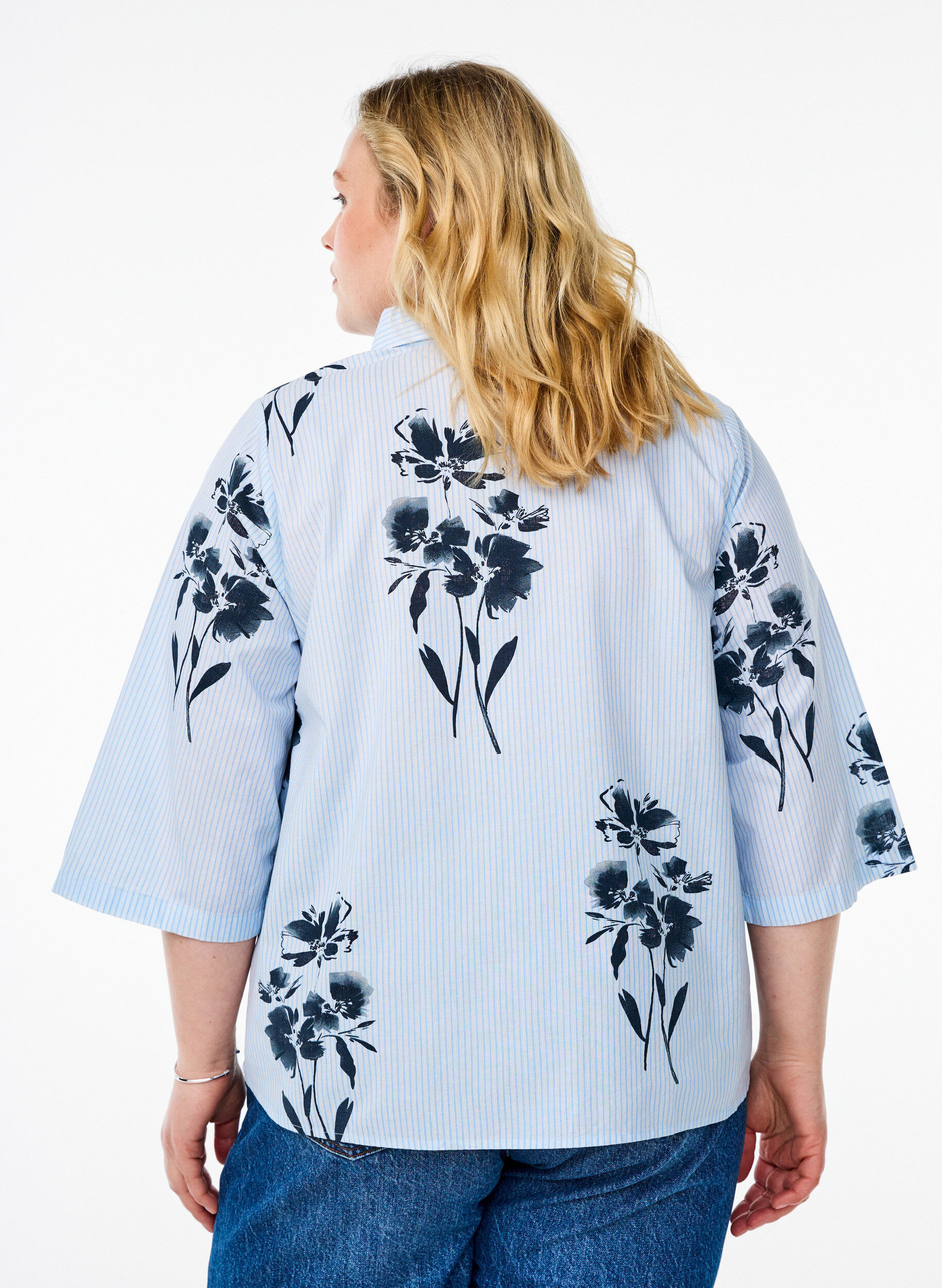 ZizziGestreiftes Shirt mit Blumenprint und 3/4-&Auml;rmeln, Blau, Model image number 2